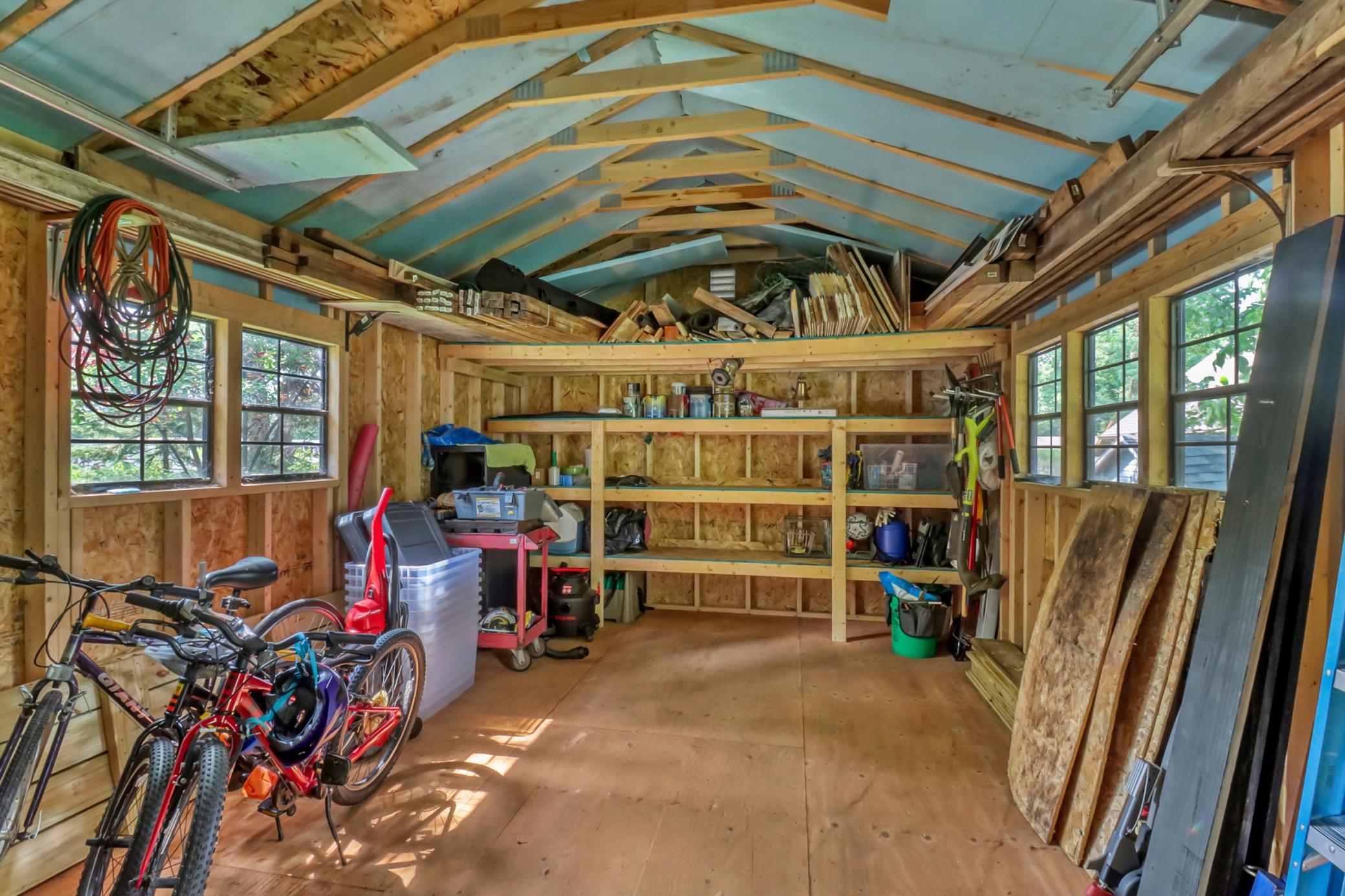 1940 single family home for sale at 180 Shorewood Drive in Detroit Lakes, MN — 2 bed, 1 bath (photo 37 of 40)