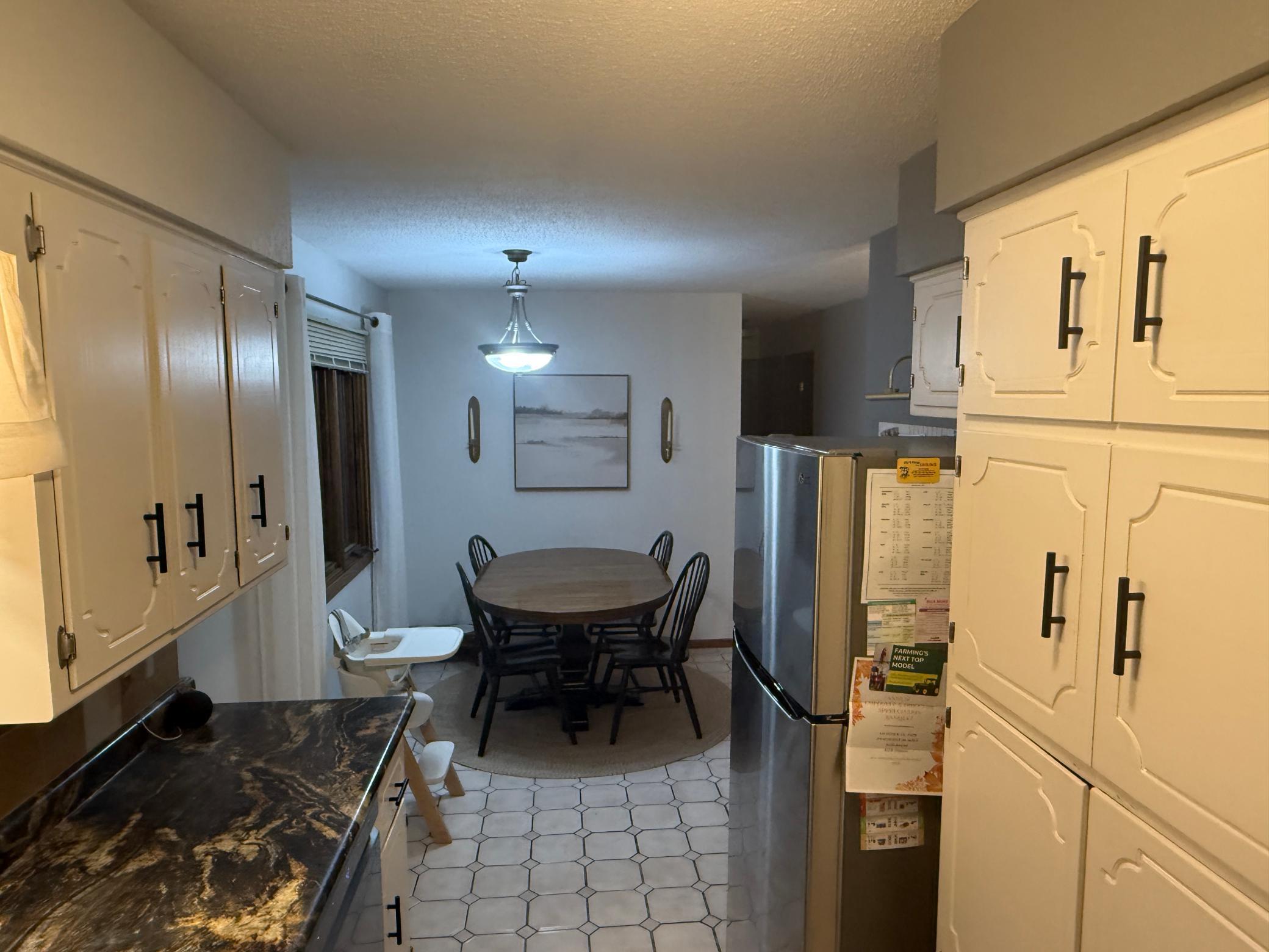 1985 single family home for sale at 407 W Washington Avenue in Mahnomen, MN — 4 bed, 2 bath (photo 19 of 51)