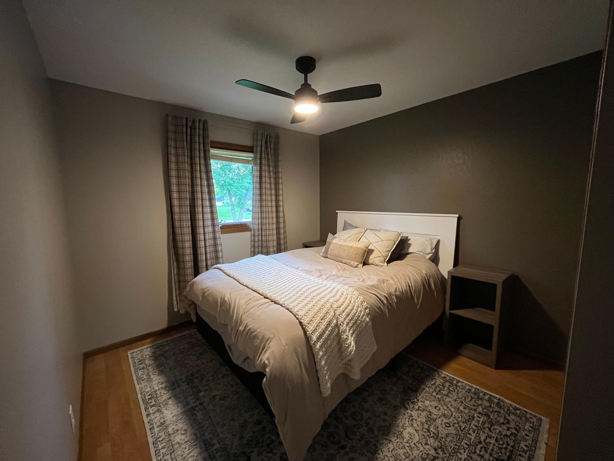 1985 single family home for sale at 407 W Washington Avenue in Mahnomen, MN — 4 bed, 2 bath (photo 23 of 51)