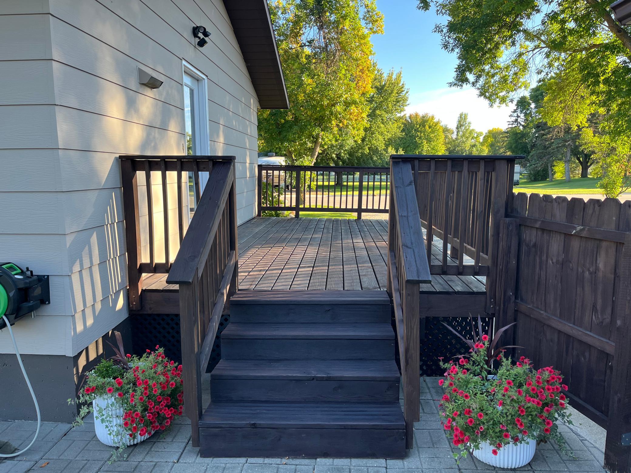 1985 single family home for sale at 407 W Washington Avenue in Mahnomen, MN — 4 bed, 2 bath (photo 43 of 51)