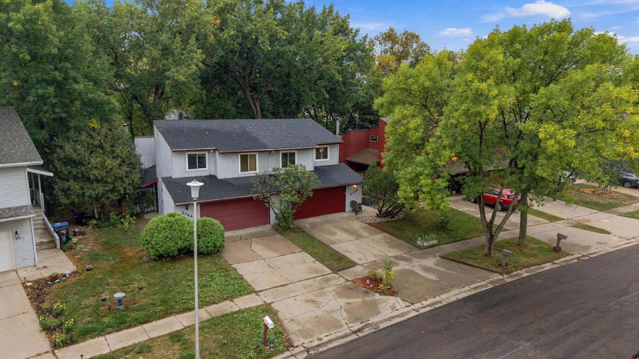 1977 twin home for sale at 2346 Demores Drive S in Fargo, ND — 3 bed, 2 bath (photo 29 of 39)