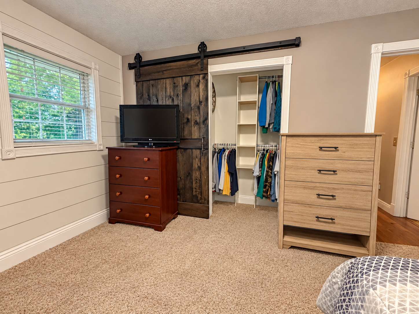 1970 single family home for sale at 1628 Weyrens Road in Fergus Falls, MN — 3 bed, 2 bath (photo 23 of 66)