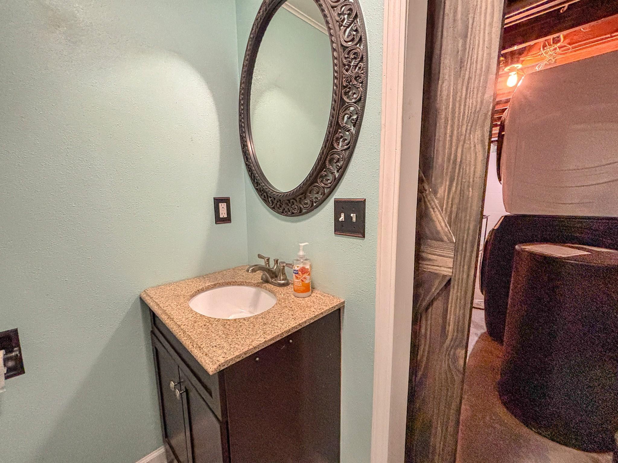 1970 single family home for sale at 1628 Weyrens Road in Fergus Falls, MN — 3 bed, 2 bath (photo 34 of 66)