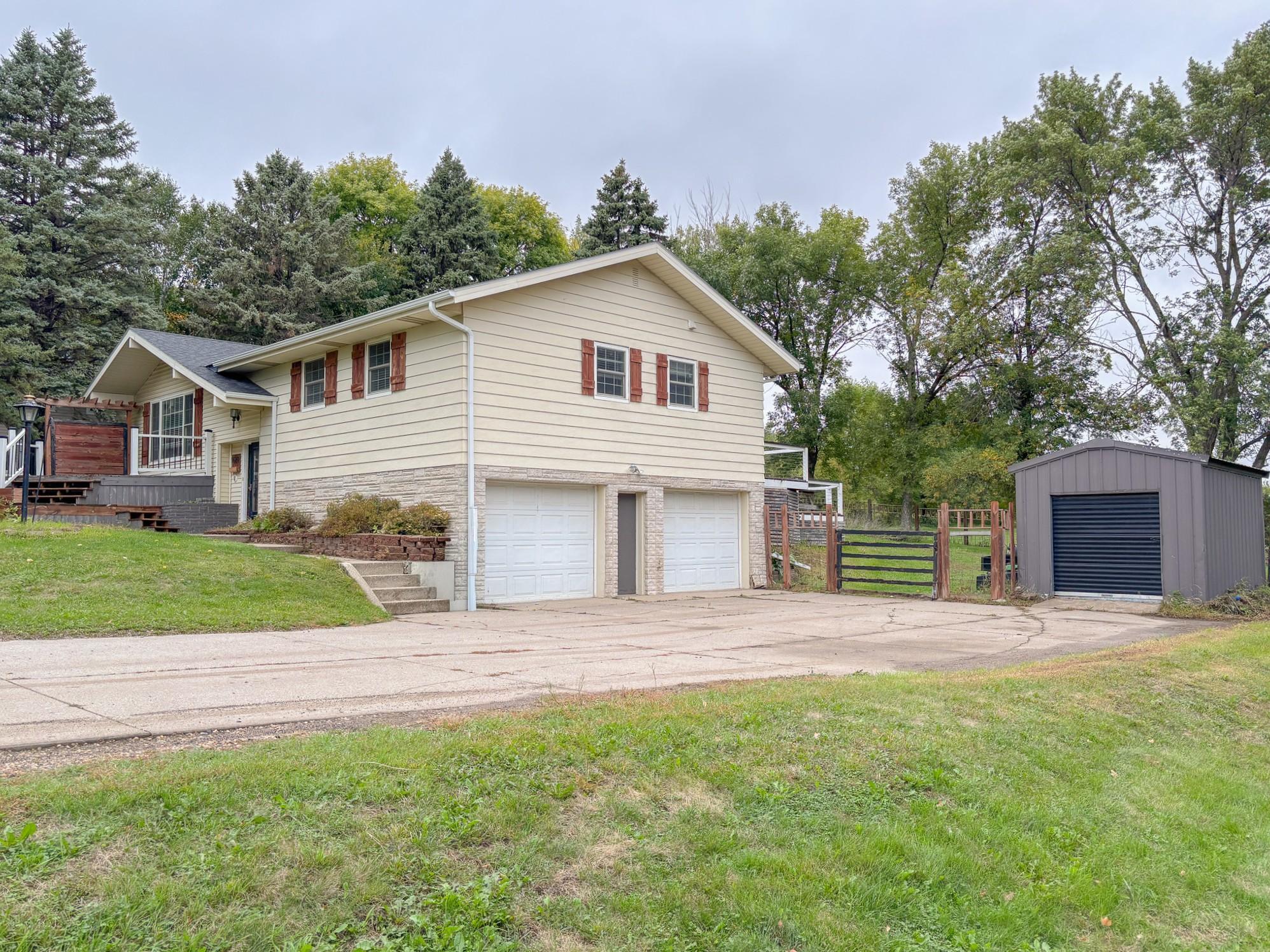 1970 single family home for sale at 1628 Weyrens Road in Fergus Falls, MN — 3 bed, 2 bath (photo 35 of 66)