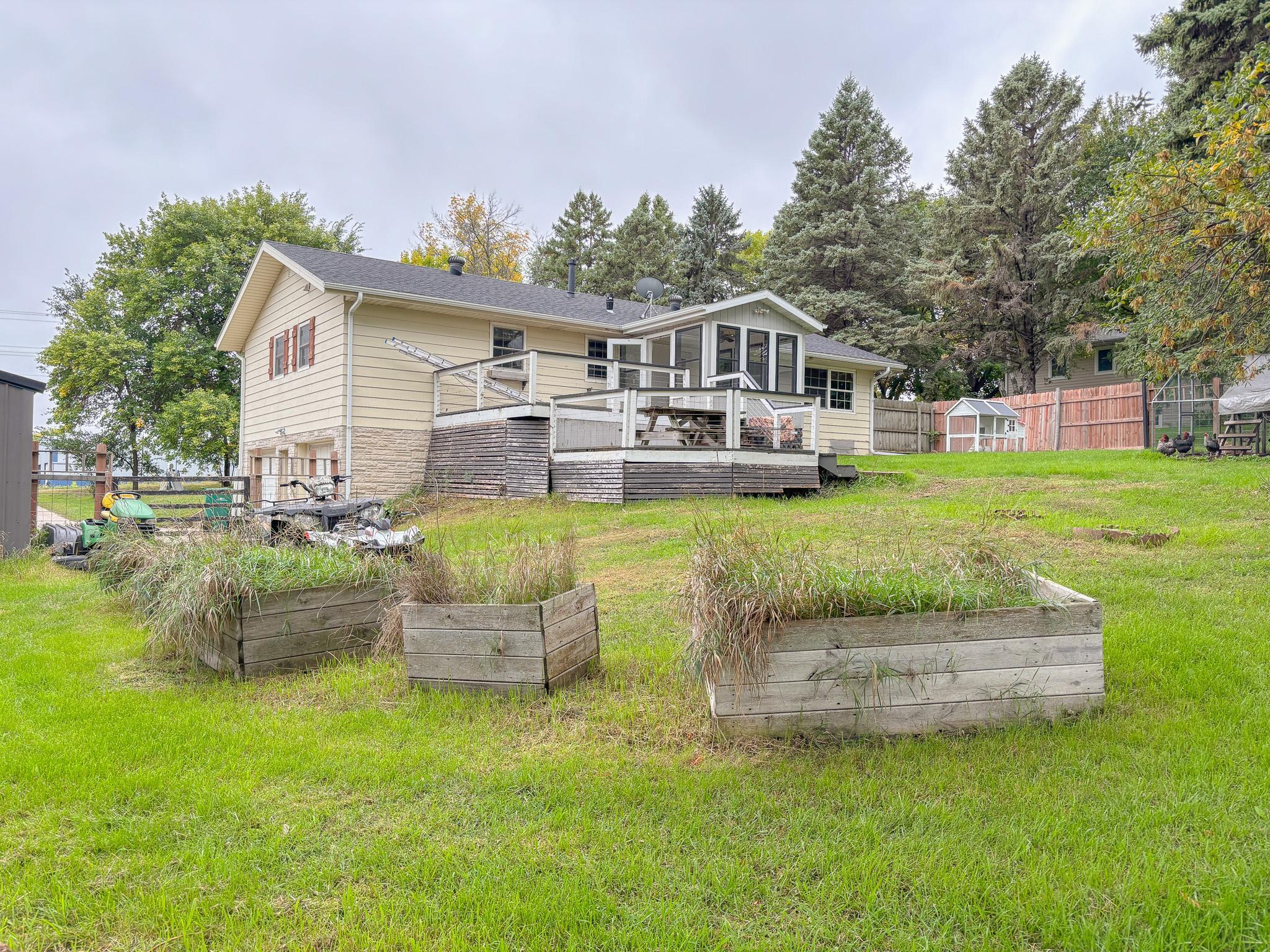 1970 single family home for sale at 1628 Weyrens Road in Fergus Falls, MN — 3 bed, 2 bath (photo 42 of 66)