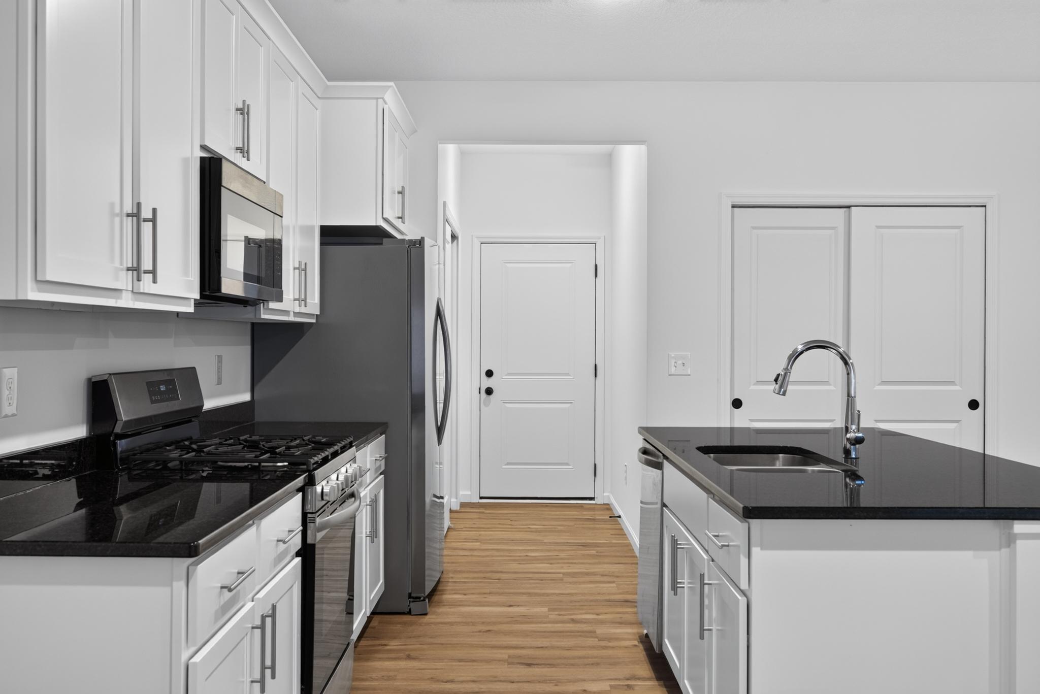 2025 single family home for sale at 4218 See Gull Cove in Brainerd, MN — 3 bed, 2 bath (photo 6 of 36)