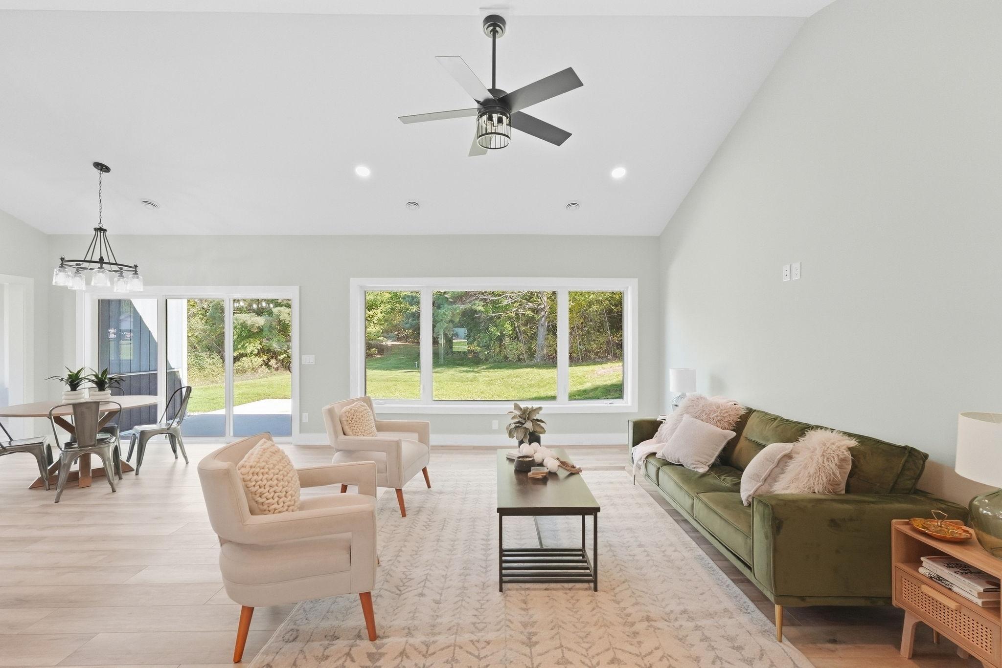 2022 single family home for sale at 3319 Lakecrest Road NE in Alexandria, MN — 2 bed, 2 bath (photo 11 of 57)