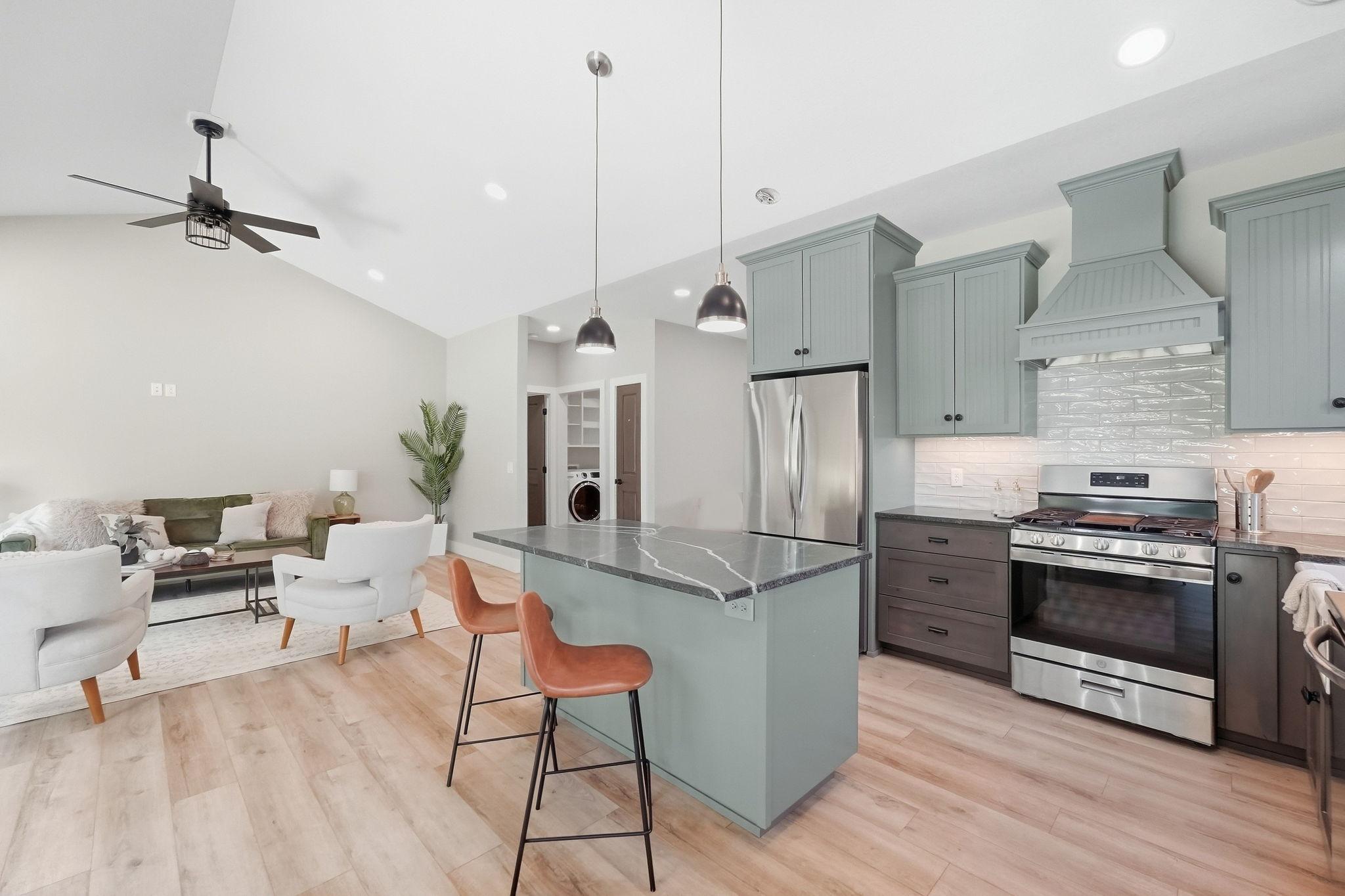 2022 single family home for sale at 3319 Lakecrest Road NE in Alexandria, MN — 2 bed, 2 bath (photo 19 of 57)