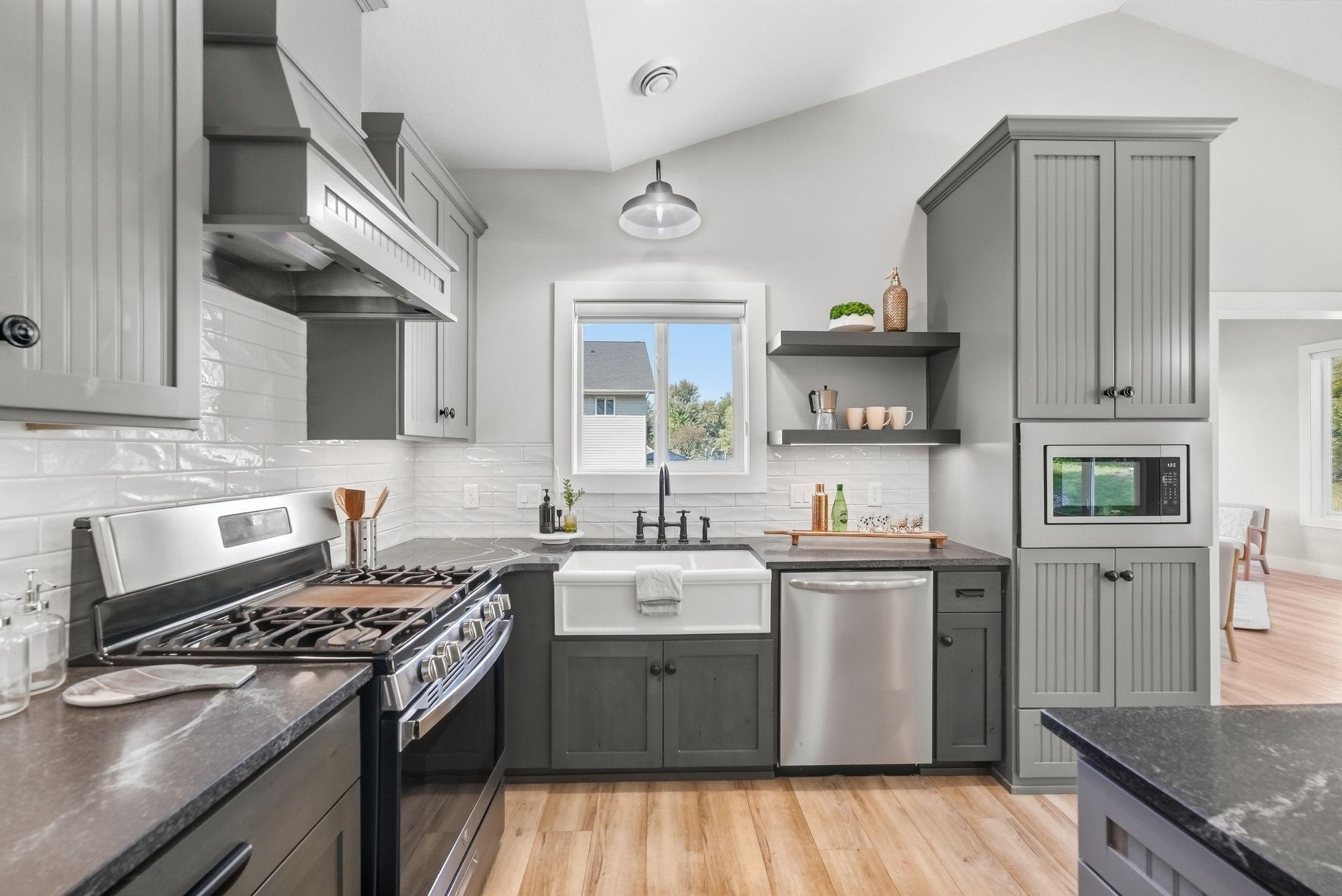 2022 single family home for sale at 3319 Lakecrest Road NE in Alexandria, MN — 2 bed, 2 bath (photo 22 of 57)