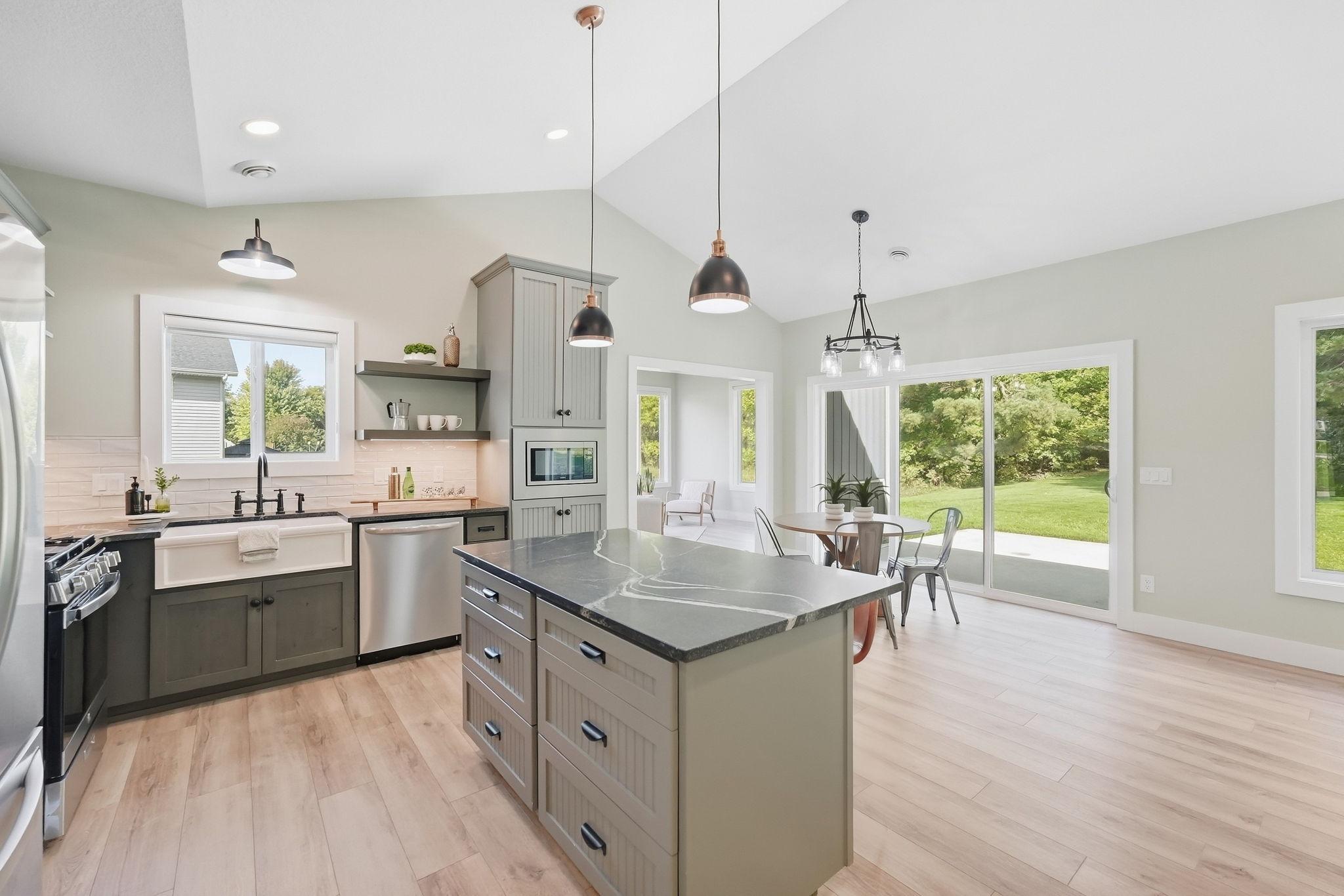2022 single family home for sale at 3319 Lakecrest Road NE in Alexandria, MN — 2 bed, 2 bath (photo 24 of 57)