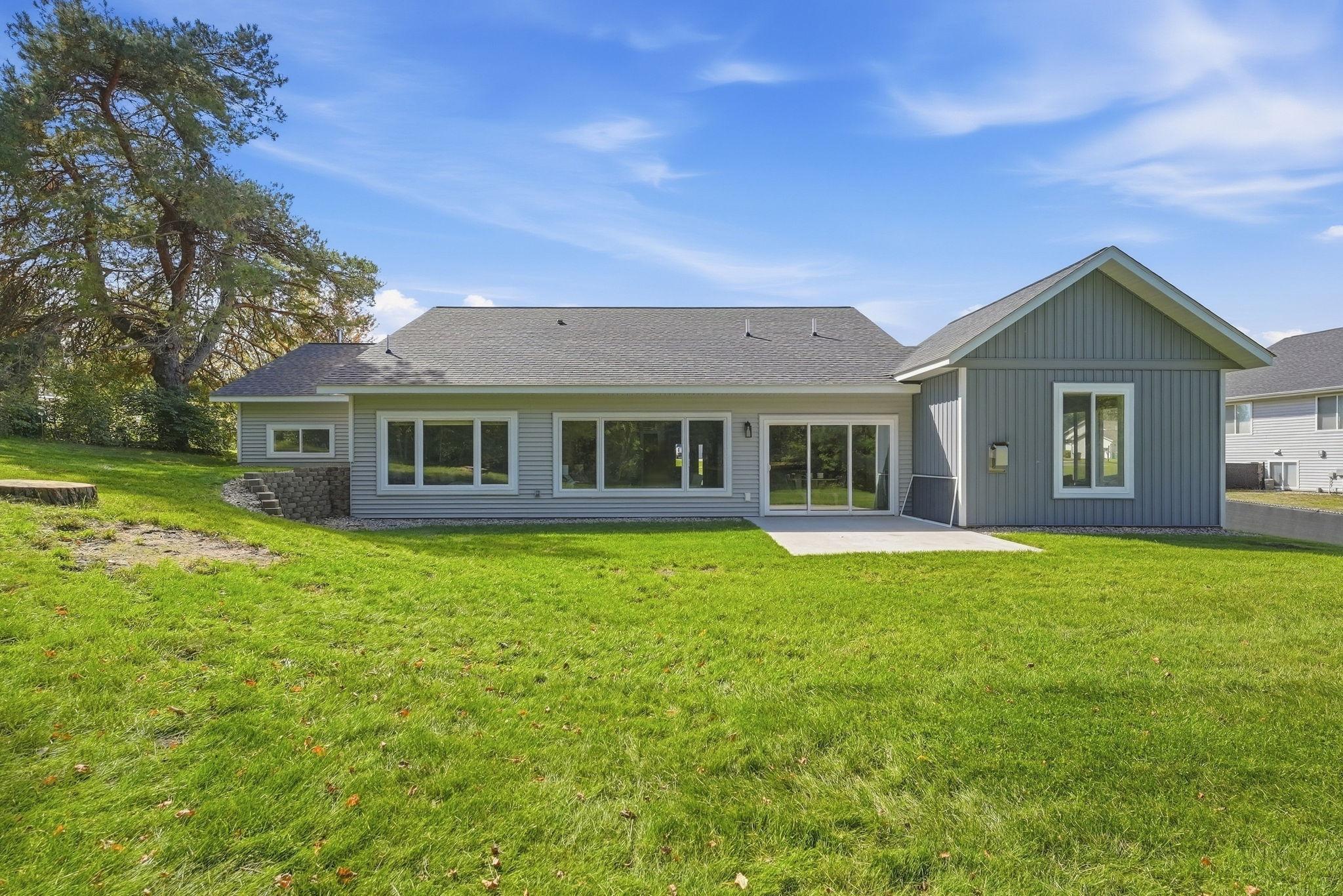 2022 single family home for sale at 3319 Lakecrest Road NE in Alexandria, MN — 2 bed, 2 bath (photo 4 of 57)