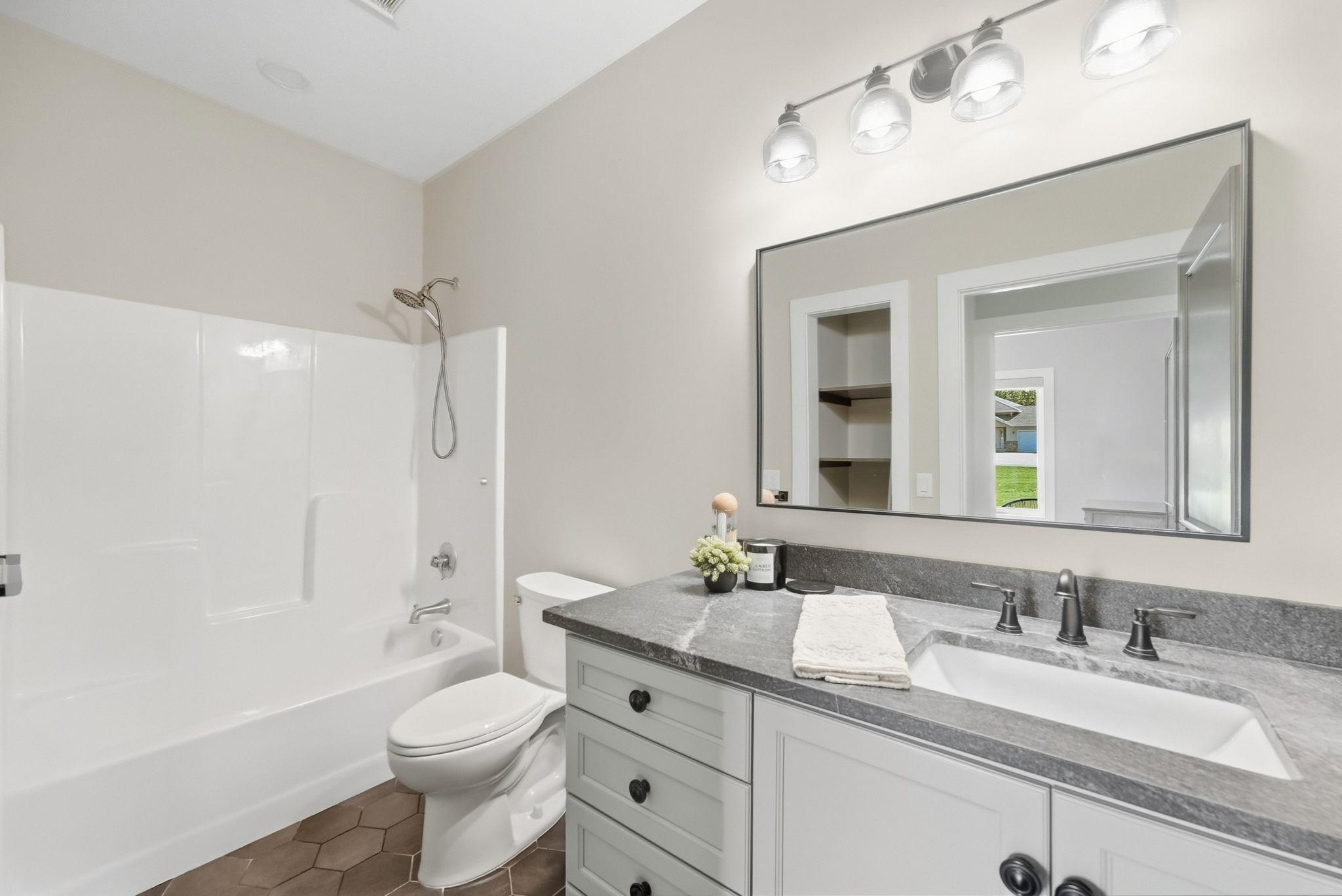 2022 single family home for sale at 3319 Lakecrest Road NE in Alexandria, MN — 2 bed, 2 bath (photo 34 of 57)
