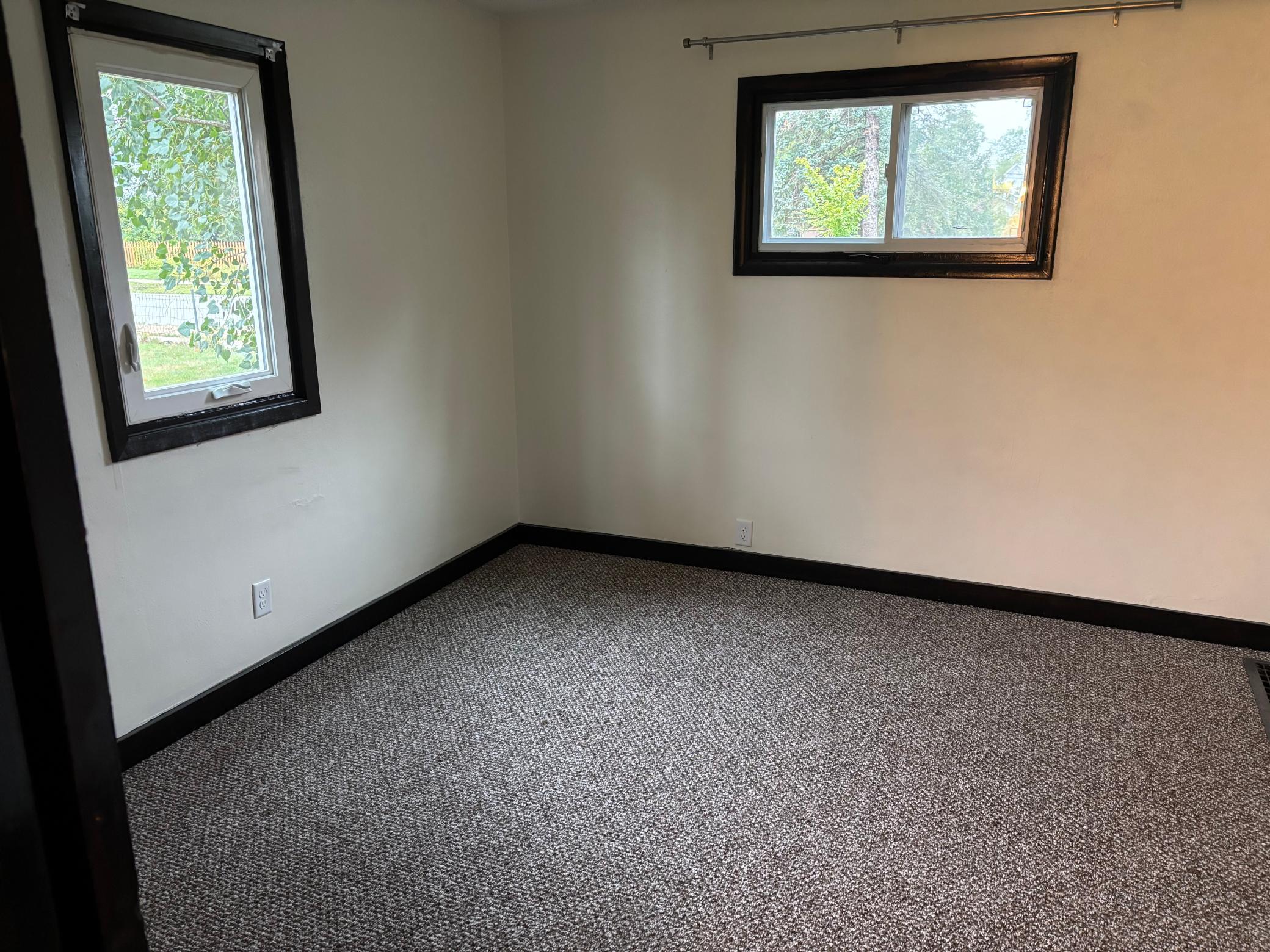 1941 single family home for sale at 707 3rd Street SE in Bemidji, MN — 2 bed, 2 bath (photo 4 of 16)