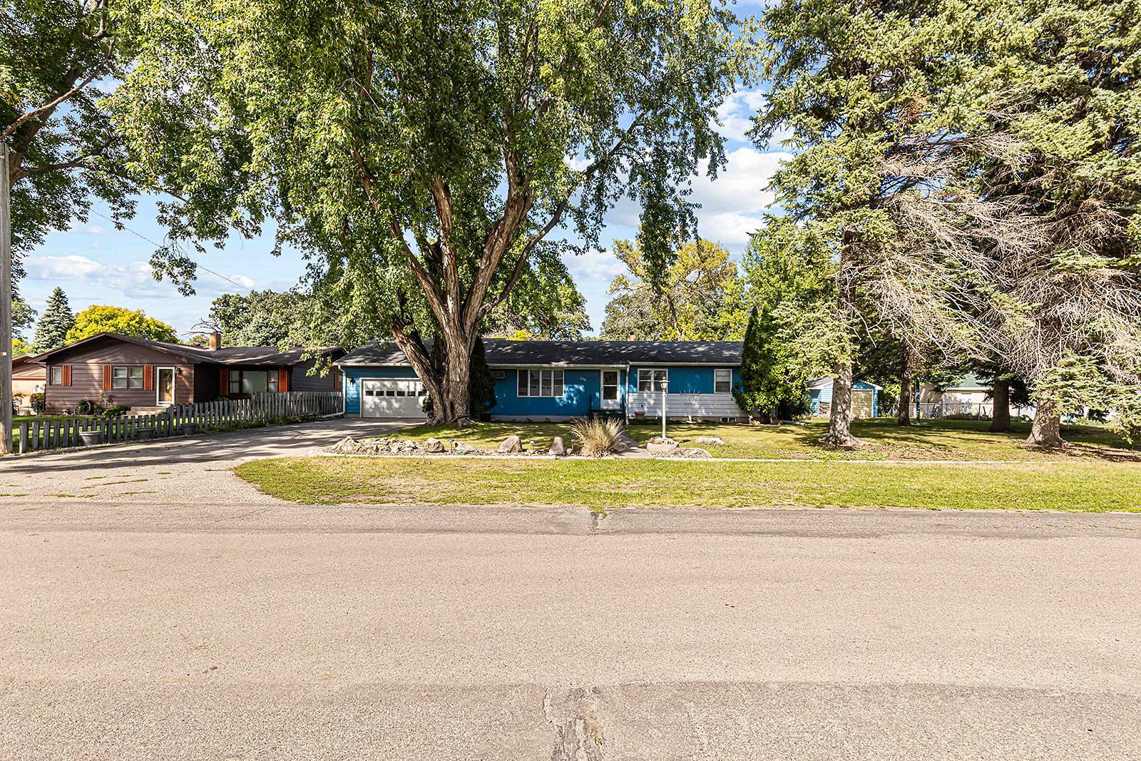1964 single family home for sale at 208 Mickey Mouse Avenue S in Horace, ND — 4 bed, 2 bath (photo 3 of 54)