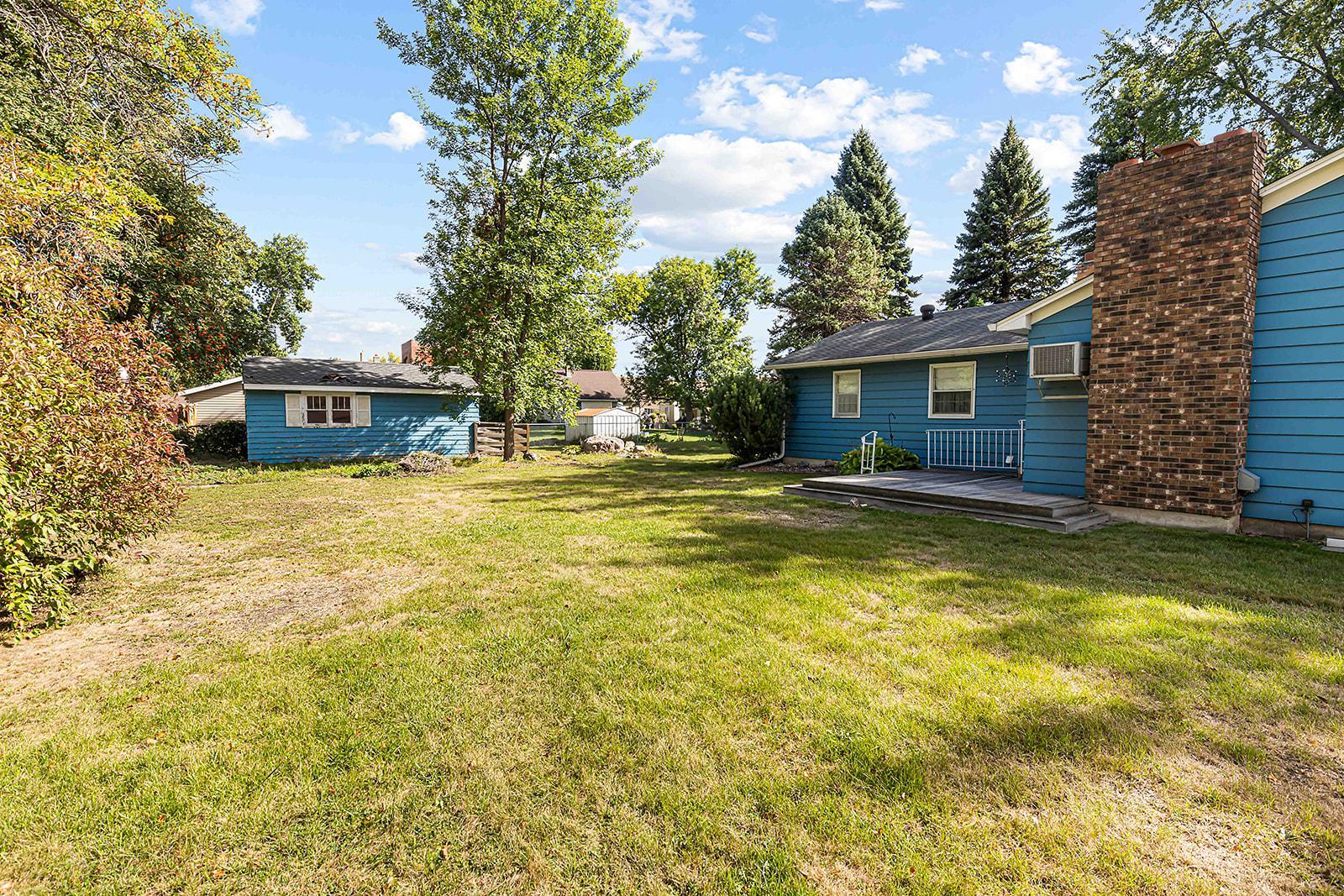 1964 single family home for sale at 208 Mickey Mouse Avenue S in Horace, ND — 4 bed, 2 bath (photo 6 of 54)