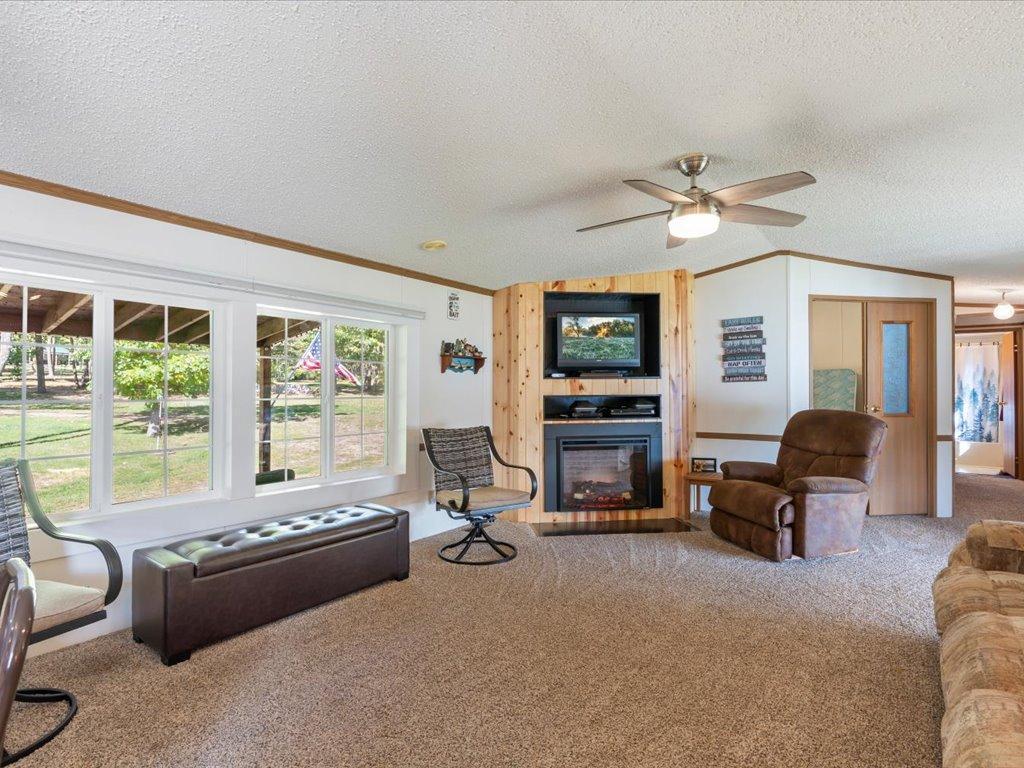 1992 single family home for sale at 8143 Meadow Lake Road SW in Motley, MN — 3 bed, 3 bath (photo 3 of 52)