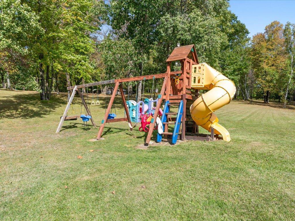 1992 single family home for sale at 8143 Meadow Lake Road SW in Motley, MN — 3 bed, 3 bath (photo 51 of 52)