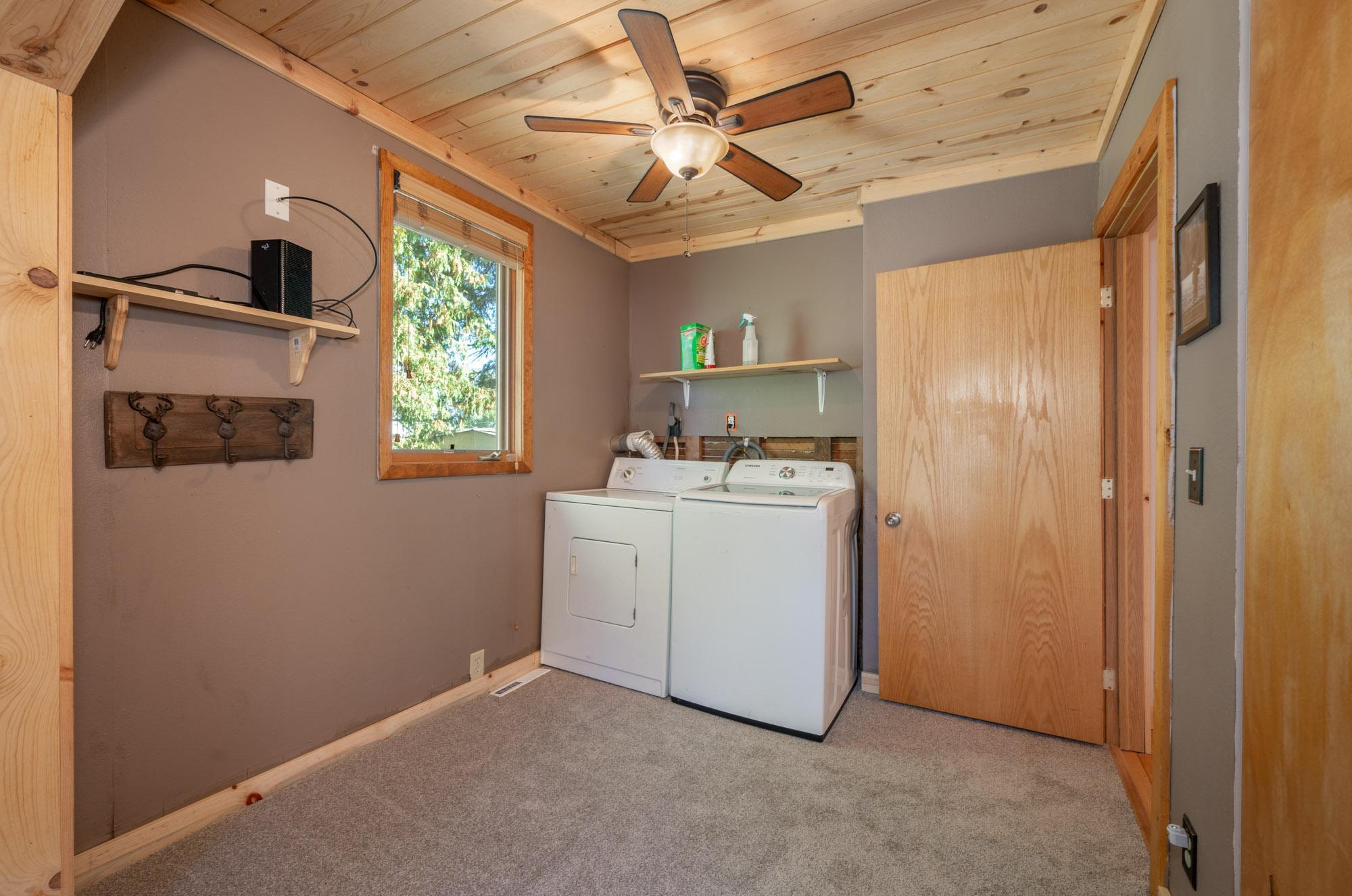 1920 single family home for sale at 206 Dudley Avenue in Coleraine, MN — 2 bed, 2 bath (photo 14 of 26)