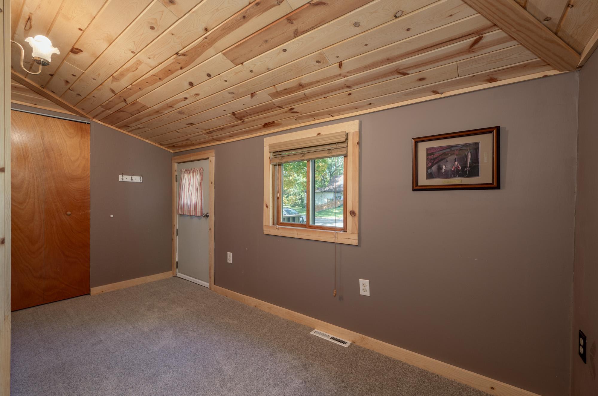 1920 single family home for sale at 206 Dudley Avenue in Coleraine, MN — 2 bed, 2 bath (photo 15 of 26)