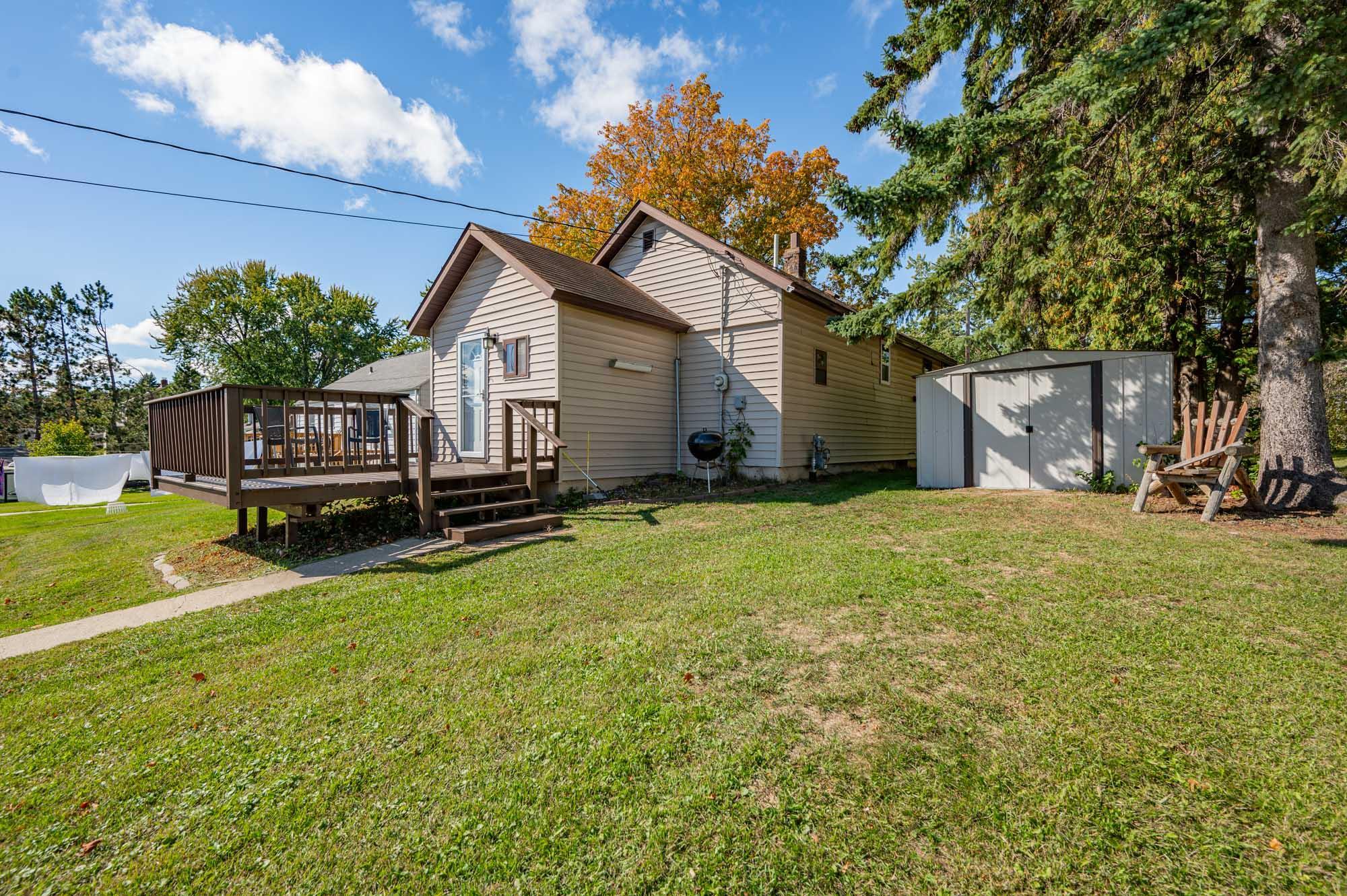 1920 single family home for sale at 206 Dudley Avenue in Coleraine, MN — 2 bed, 2 bath (photo 21 of 26)