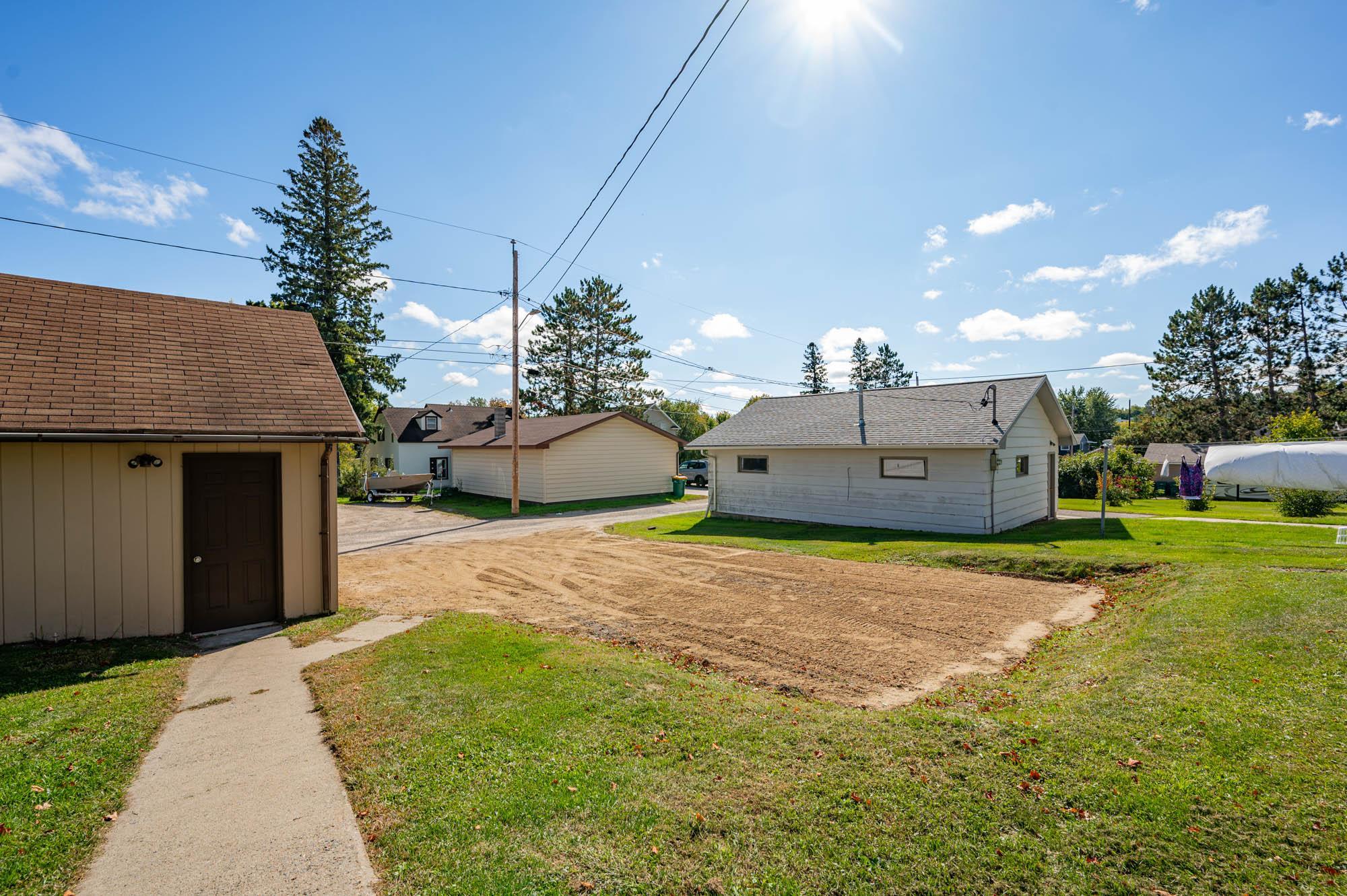 1920 single family home for sale at 206 Dudley Avenue in Coleraine, MN — 2 bed, 2 bath (photo 22 of 26)
