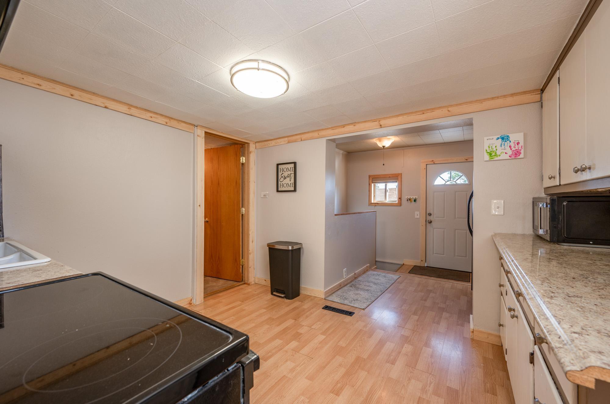 1920 single family home for sale at 206 Dudley Avenue in Coleraine, MN — 2 bed, 2 bath (photo 4 of 26)