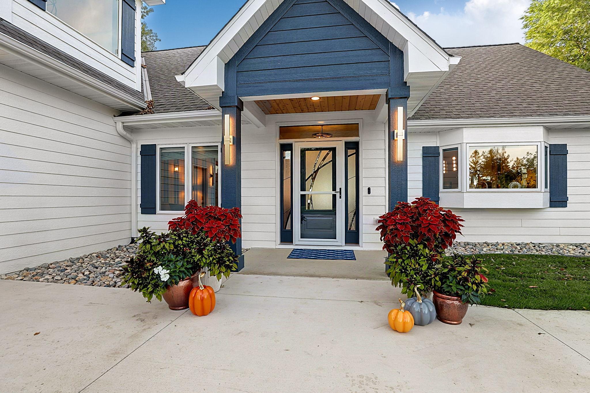 2025 single family home for sale at 3304 Latoka Beach Road SW in Alexandria, MN — 3 bed, 3 bath (photo 11 of 100)