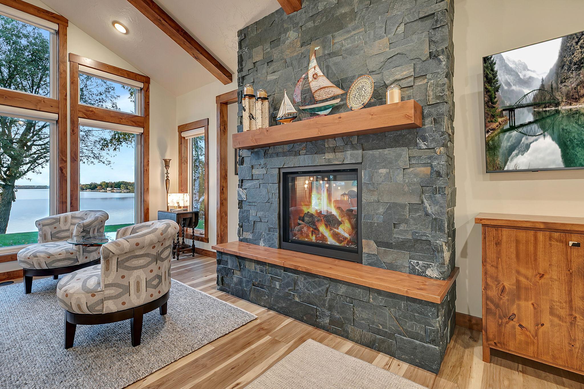 2025 single family home for sale at 3304 Latoka Beach Road SW in Alexandria, MN — 3 bed, 3 bath (photo 15 of 100)