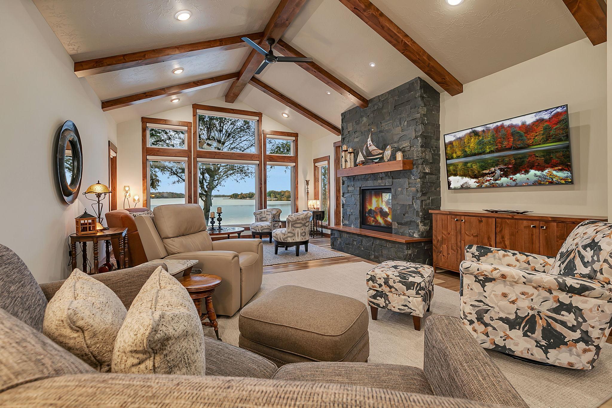 2025 single family home for sale at 3304 Latoka Beach Road SW in Alexandria, MN — 3 bed, 3 bath (photo 17 of 100)