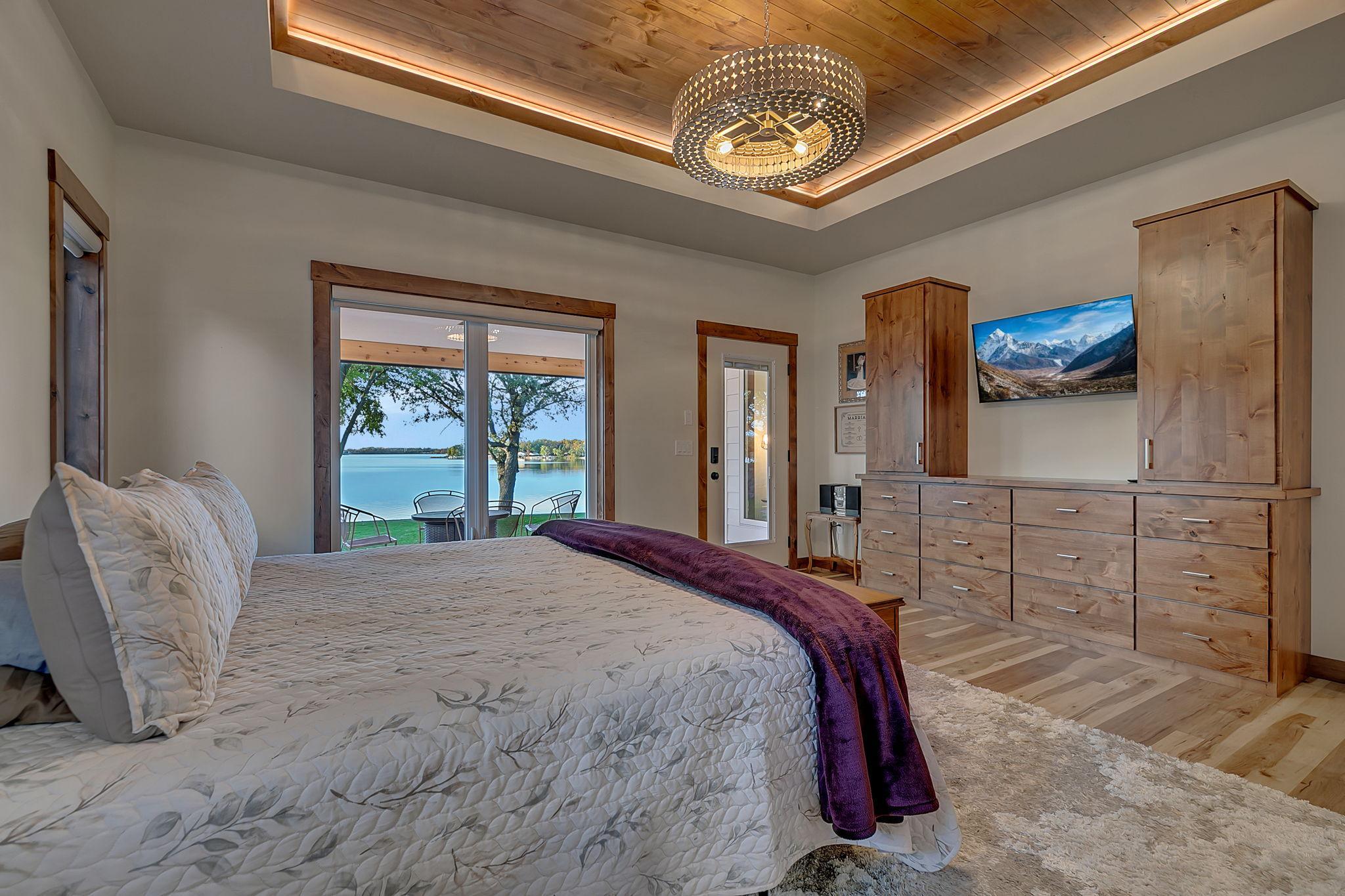 2025 single family home for sale at 3304 Latoka Beach Road SW in Alexandria, MN — 3 bed, 3 bath (photo 38 of 100)
