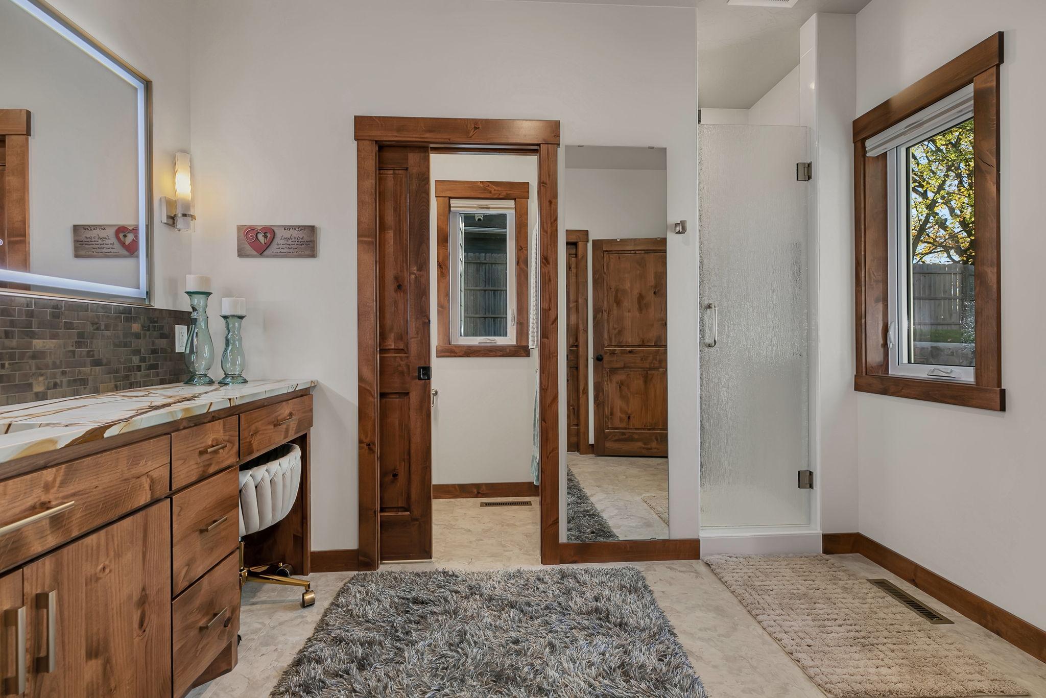 2025 single family home for sale at 3304 Latoka Beach Road SW in Alexandria, MN — 3 bed, 3 bath (photo 42 of 100)