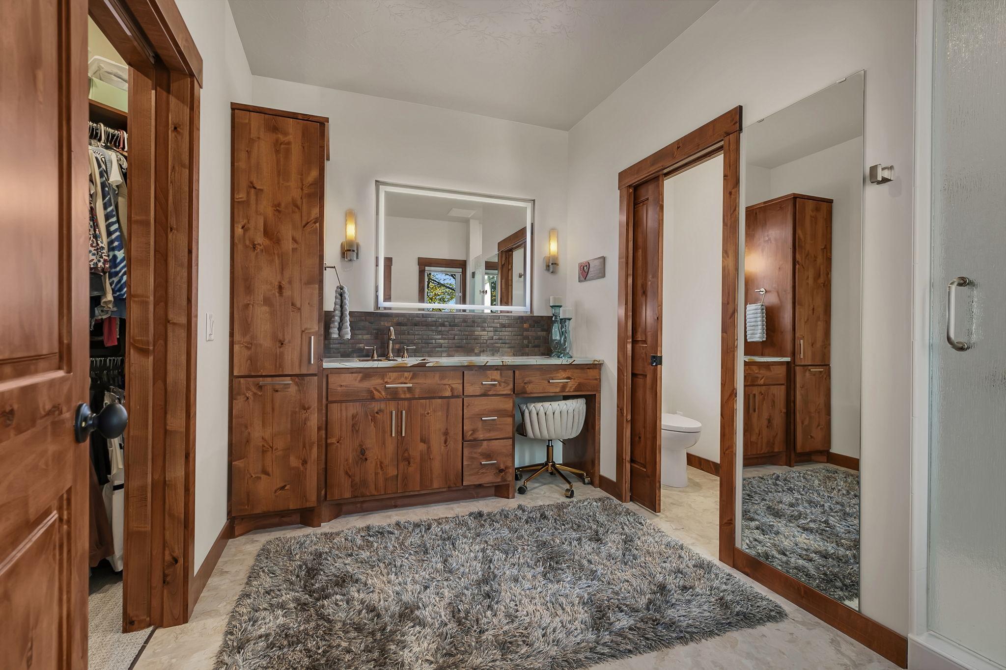 2025 single family home for sale at 3304 Latoka Beach Road SW in Alexandria, MN — 3 bed, 3 bath (photo 45 of 100)