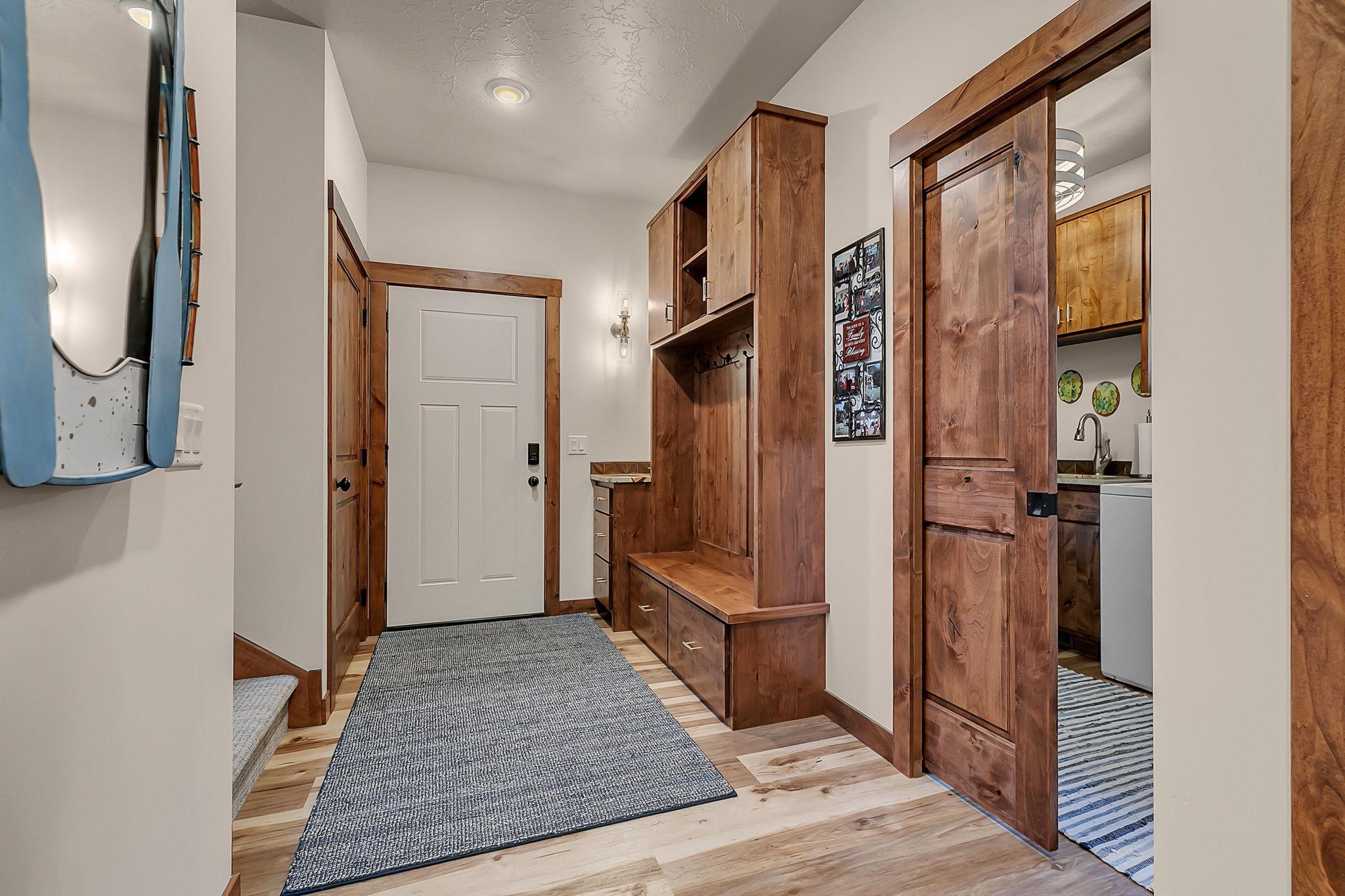 2025 single family home for sale at 3304 Latoka Beach Road SW in Alexandria, MN — 3 bed, 3 bath (photo 50 of 100)