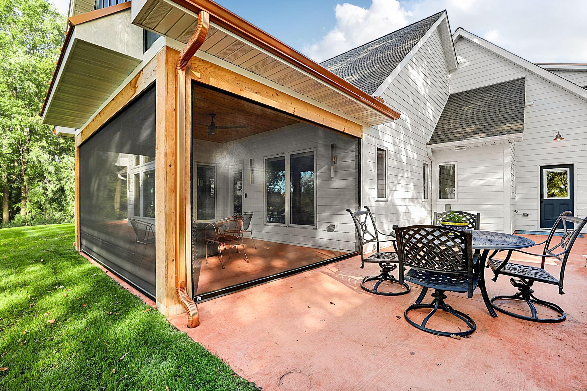2025 single family home for sale at 3304 Latoka Beach Road SW in Alexandria, MN — 3 bed, 3 bath (photo 6 of 100)
