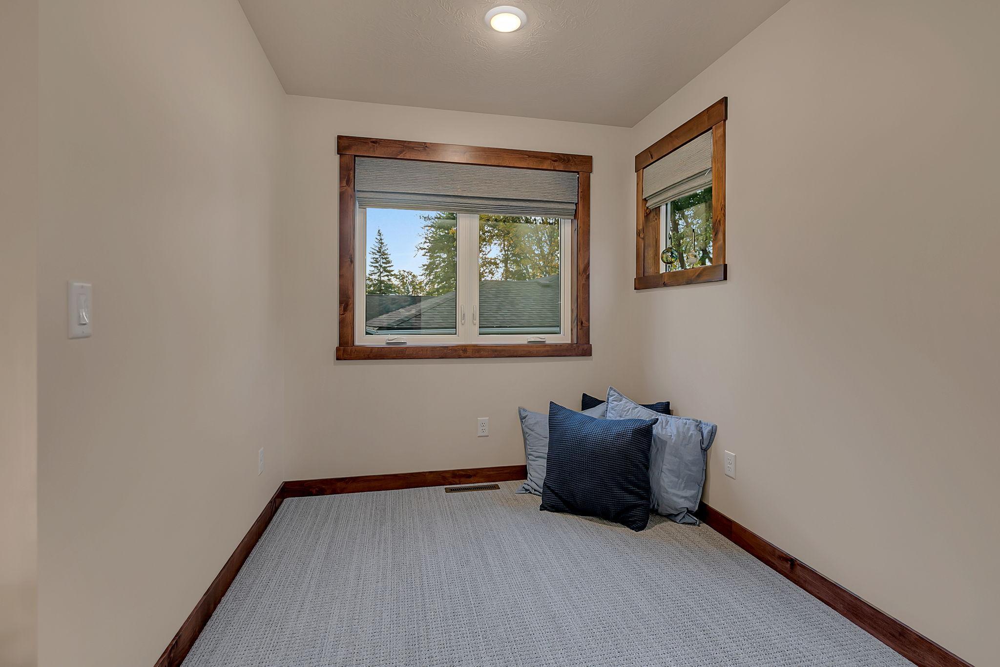 2025 single family home for sale at 3304 Latoka Beach Road SW in Alexandria, MN — 3 bed, 3 bath (photo 55 of 100)