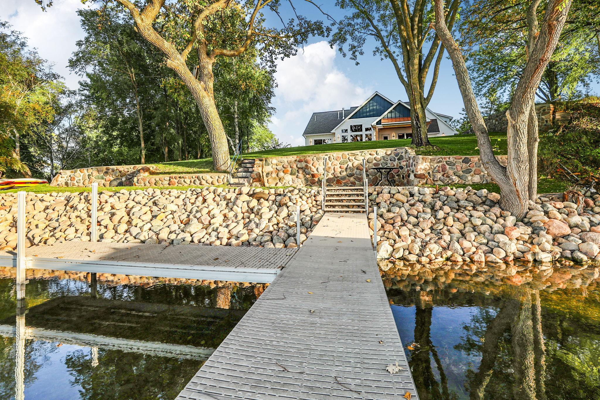 2025 single family home for sale at 3304 Latoka Beach Road SW in Alexandria, MN — 3 bed, 3 bath (photo 76 of 100)