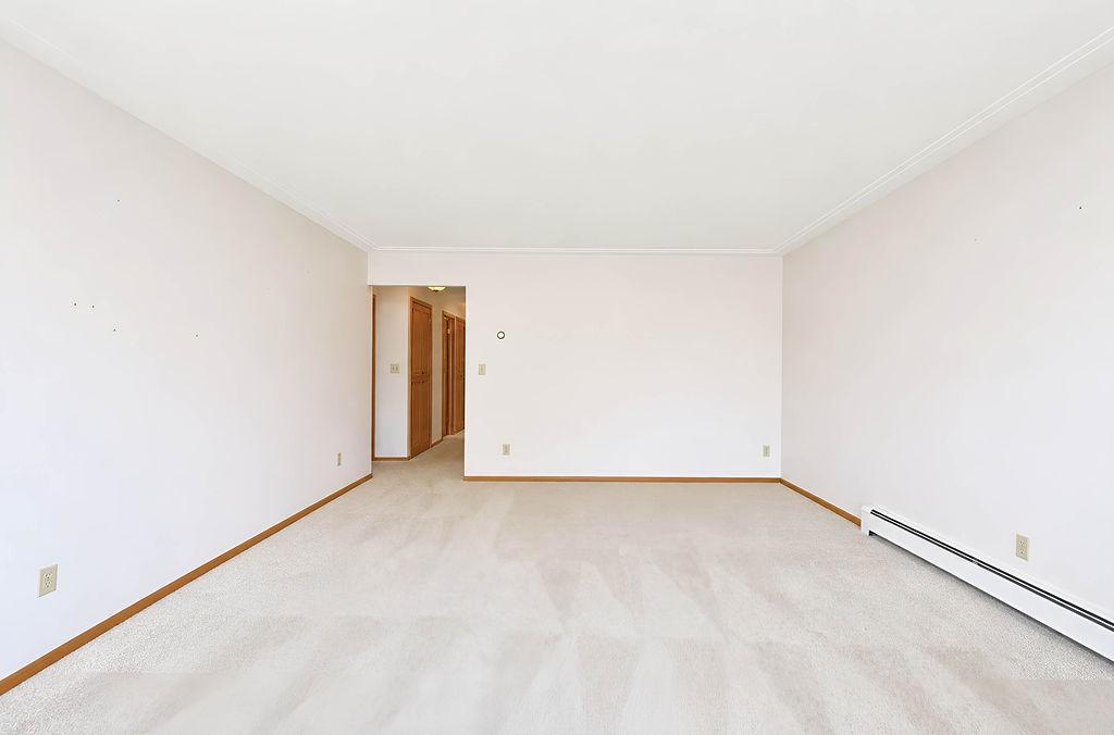 1968 single family home for sale at 2844 NE Longfellow Road N in Fargo, ND — 3 bed, 3 bath (photo 18 of 44)