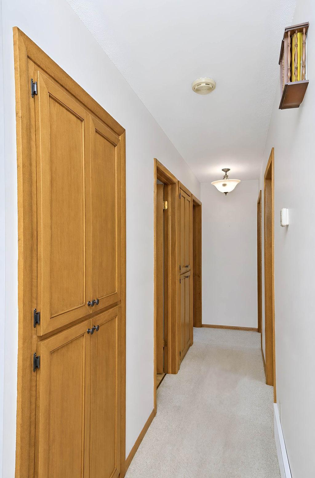 1968 single family home for sale at 2844 NE Longfellow Road N in Fargo, ND — 3 bed, 3 bath (photo 19 of 44)