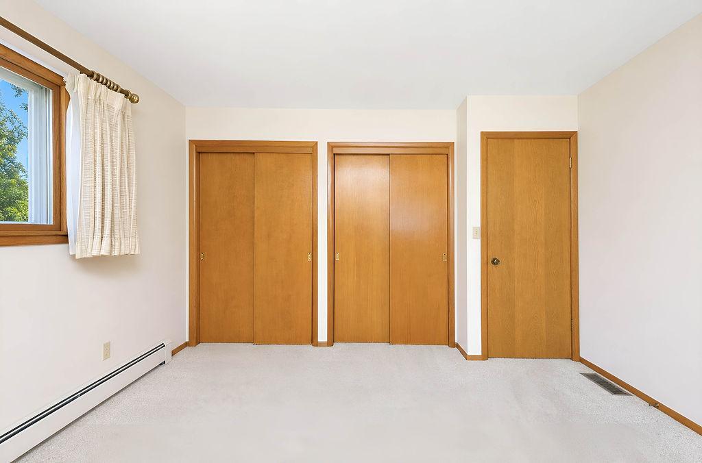 1968 single family home for sale at 2844 NE Longfellow Road N in Fargo, ND — 3 bed, 3 bath (photo 25 of 44)