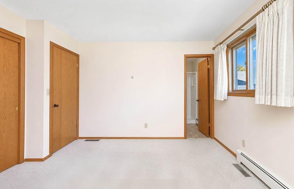 1968 single family home for sale at 2844 NE Longfellow Road N in Fargo, ND — 3 bed, 3 bath (photo 26 of 44)