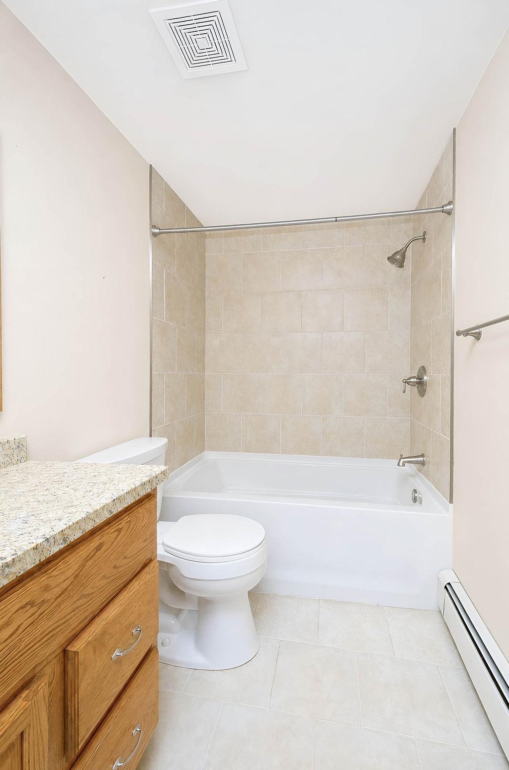 1968 single family home for sale at 2844 NE Longfellow Road N in Fargo, ND — 3 bed, 3 bath (photo 36 of 44)