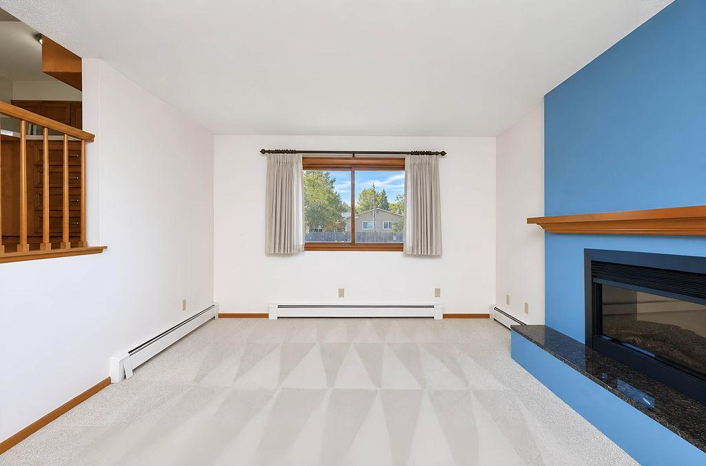 1968 single family home for sale at 2844 NE Longfellow Road N in Fargo, ND — 3 bed, 3 bath (photo 9 of 44)