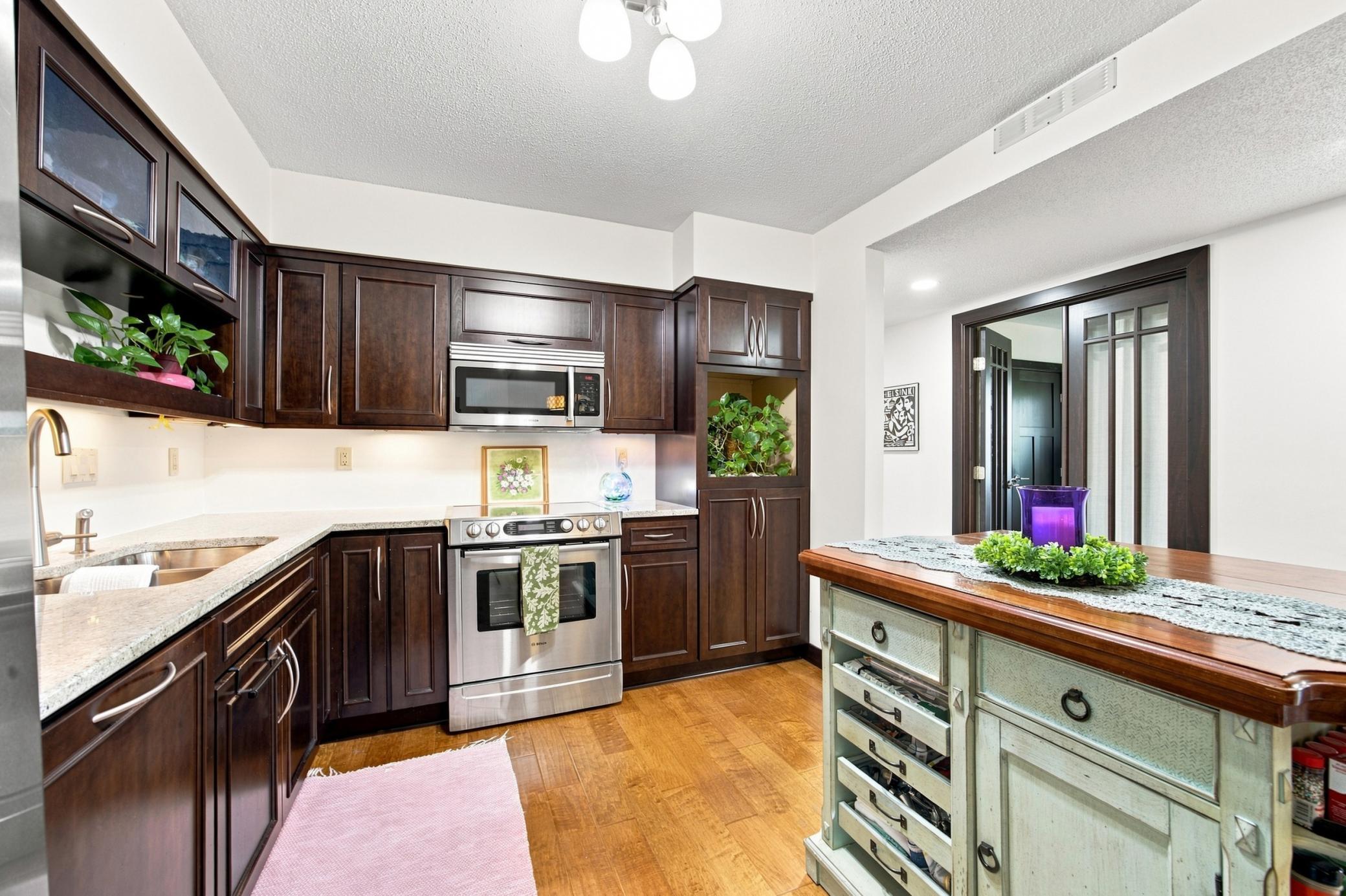 1978 condo for sale at 105 3rd Street N, Unit 508 in Moorhead, MN — 2 bed, 2 bath (photo 15 of 36)