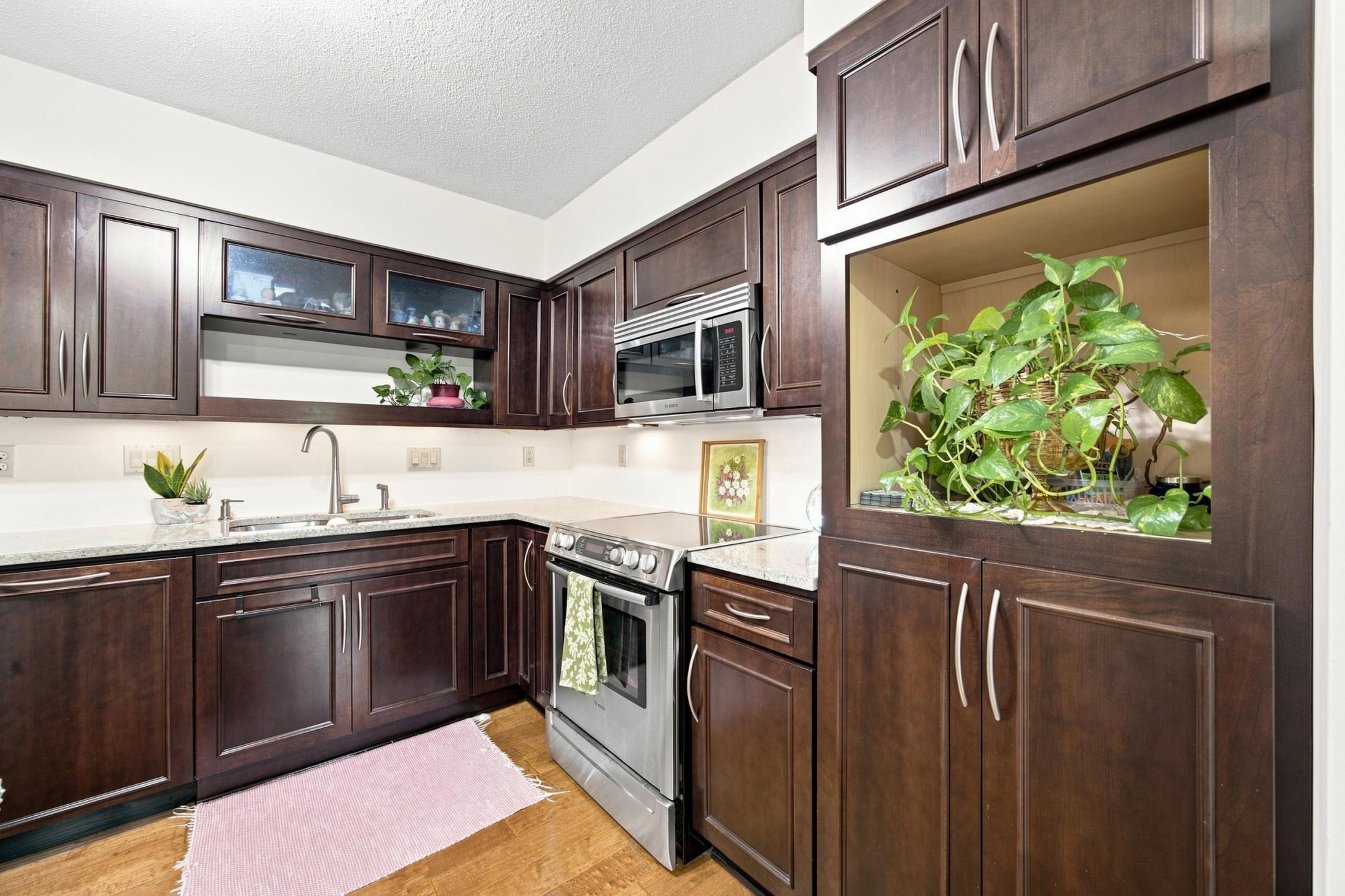1978 condo for sale at 105 3rd Street N, Unit 508 in Moorhead, MN — 2 bed, 2 bath (photo 16 of 36)