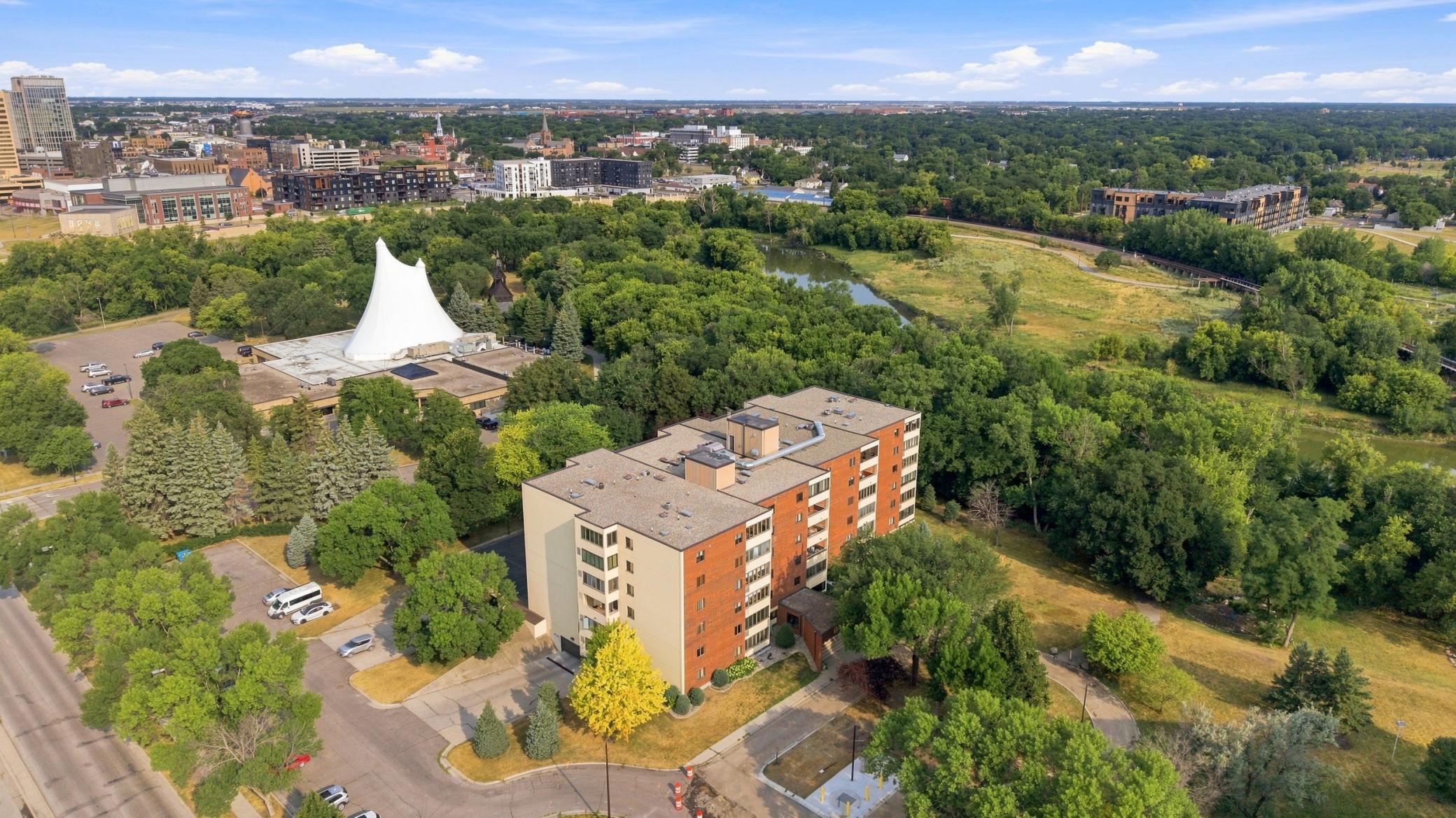1978 condo for sale at 105 3rd Street N, Unit 508 in Moorhead, MN — 2 bed, 2 bath (photo 28 of 36)