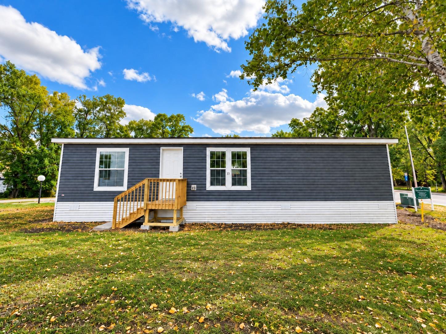 1910 single family home for sale at 215 N Mckay Avenue, Unit 13 in Alexandria, MN — 3 bed, 2 bath