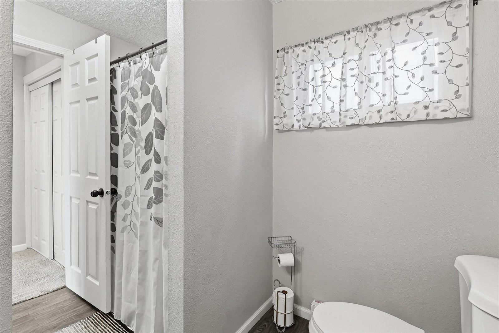 1900 single family home for sale at 521 N 8th Street in Brainerd, MN — 4 bed, 1 bath (photo 12 of 24)