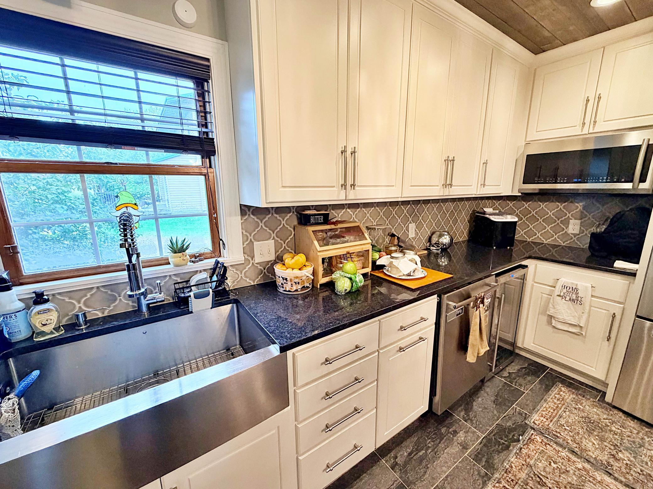 1937 single family home for sale at 21 1st Street SE in Aitkin, MN — 4 bed, 3 bath (photo 7 of 26)