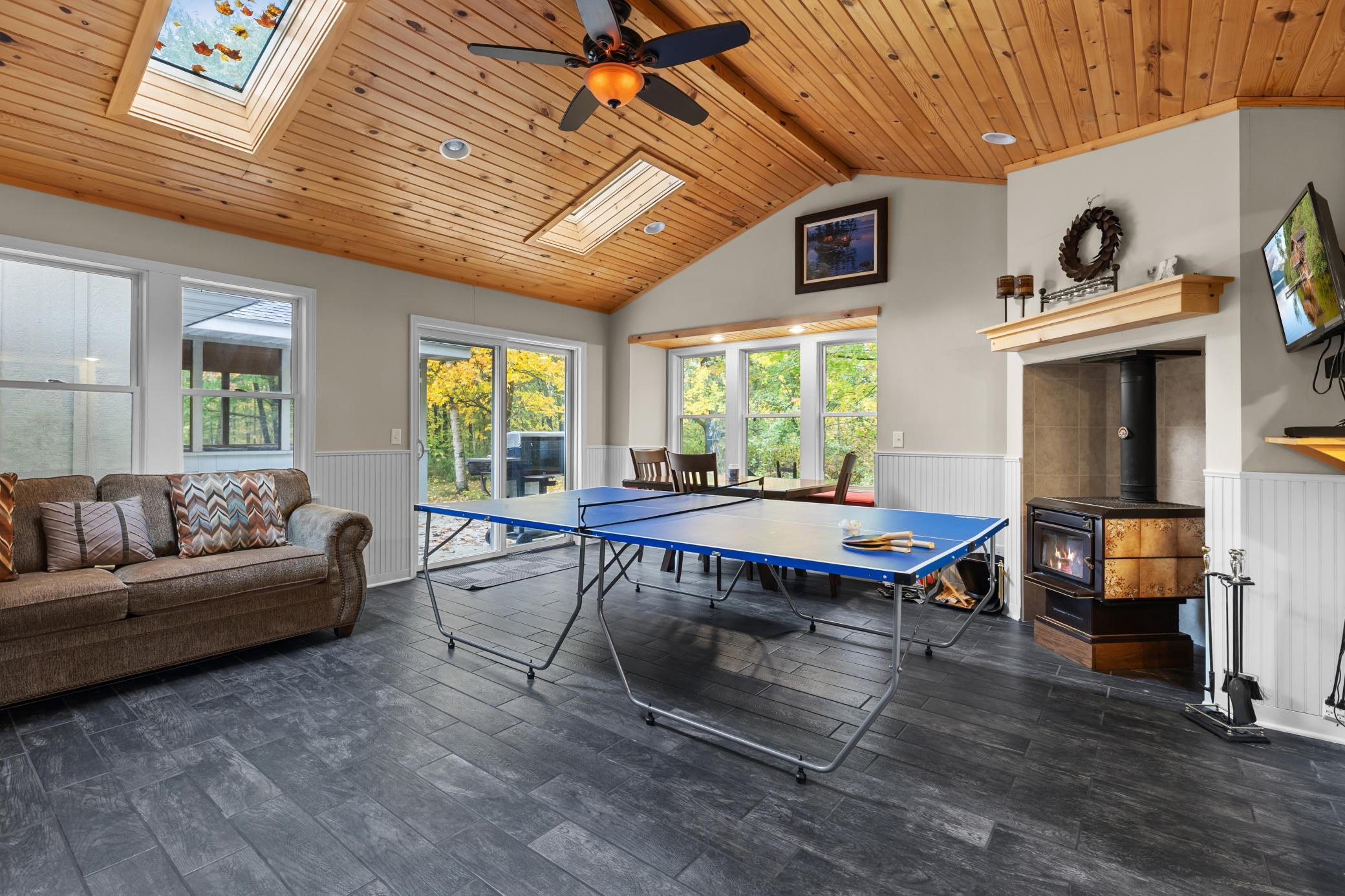 2010 single family home for sale at 27499 W Twin Lake Drive in Pequot Lakes, MN — 3 bed, 2 bath (photo 23 of 47)