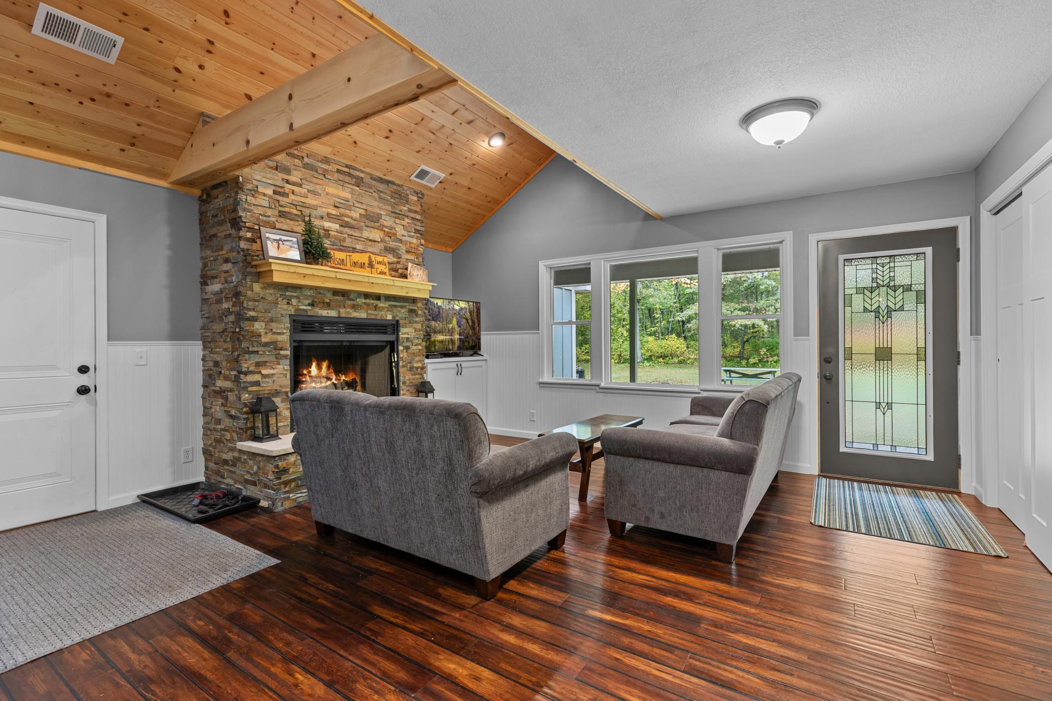 2010 single family home for sale at 27499 W Twin Lake Drive in Pequot Lakes, MN — 3 bed, 2 bath (photo 4 of 47)